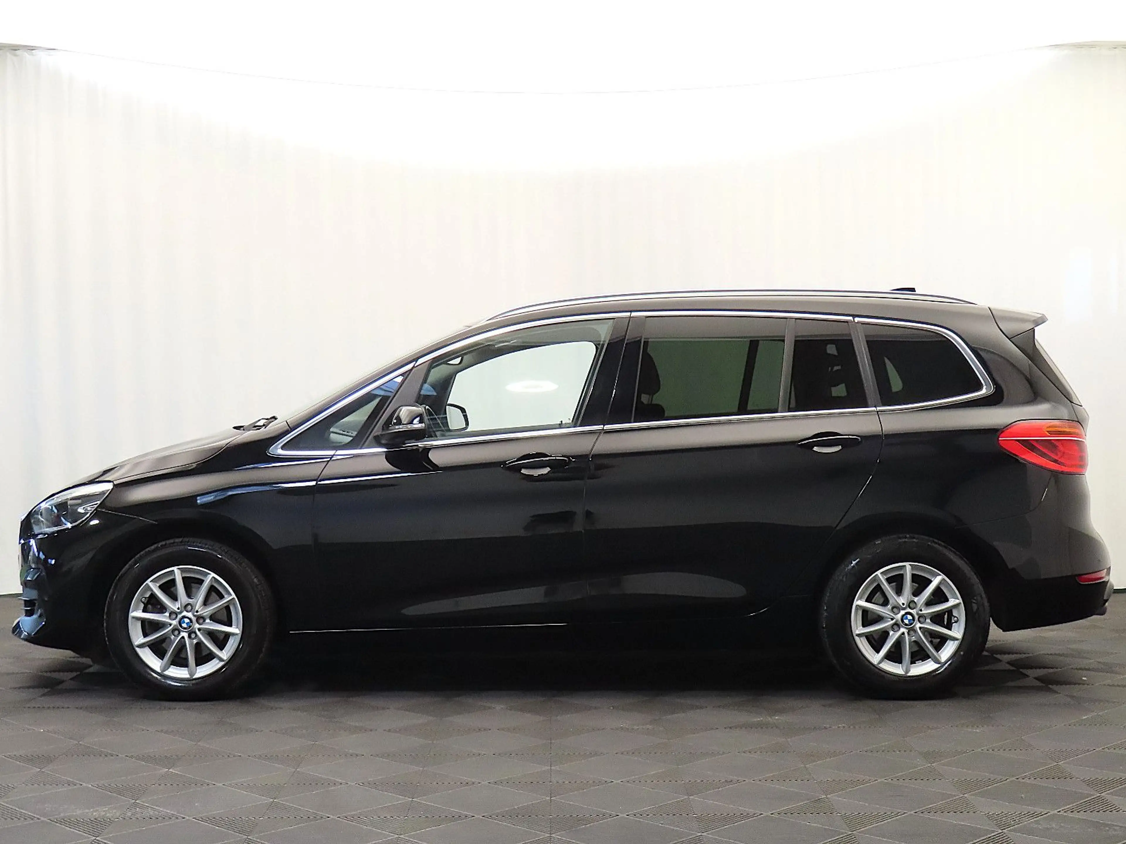BMW 216 (7-Sitzer, LED, AHK, SHZ) — photo 9