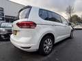 Volkswagen Touran 2.0 TDI SCR AUTOMAAT / 7 PERSOONS Weiß - thumbnail 2