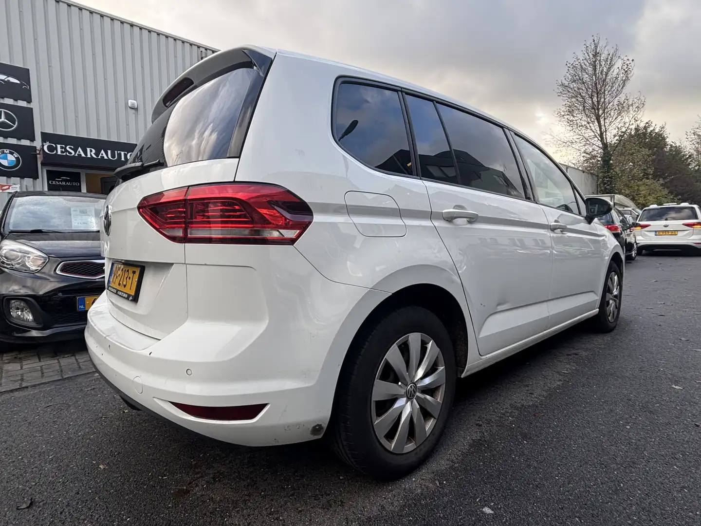 Volkswagen Touran 2.0 TDI SCR AUTOMAAT / 7 PERSOONS Blanc - 2