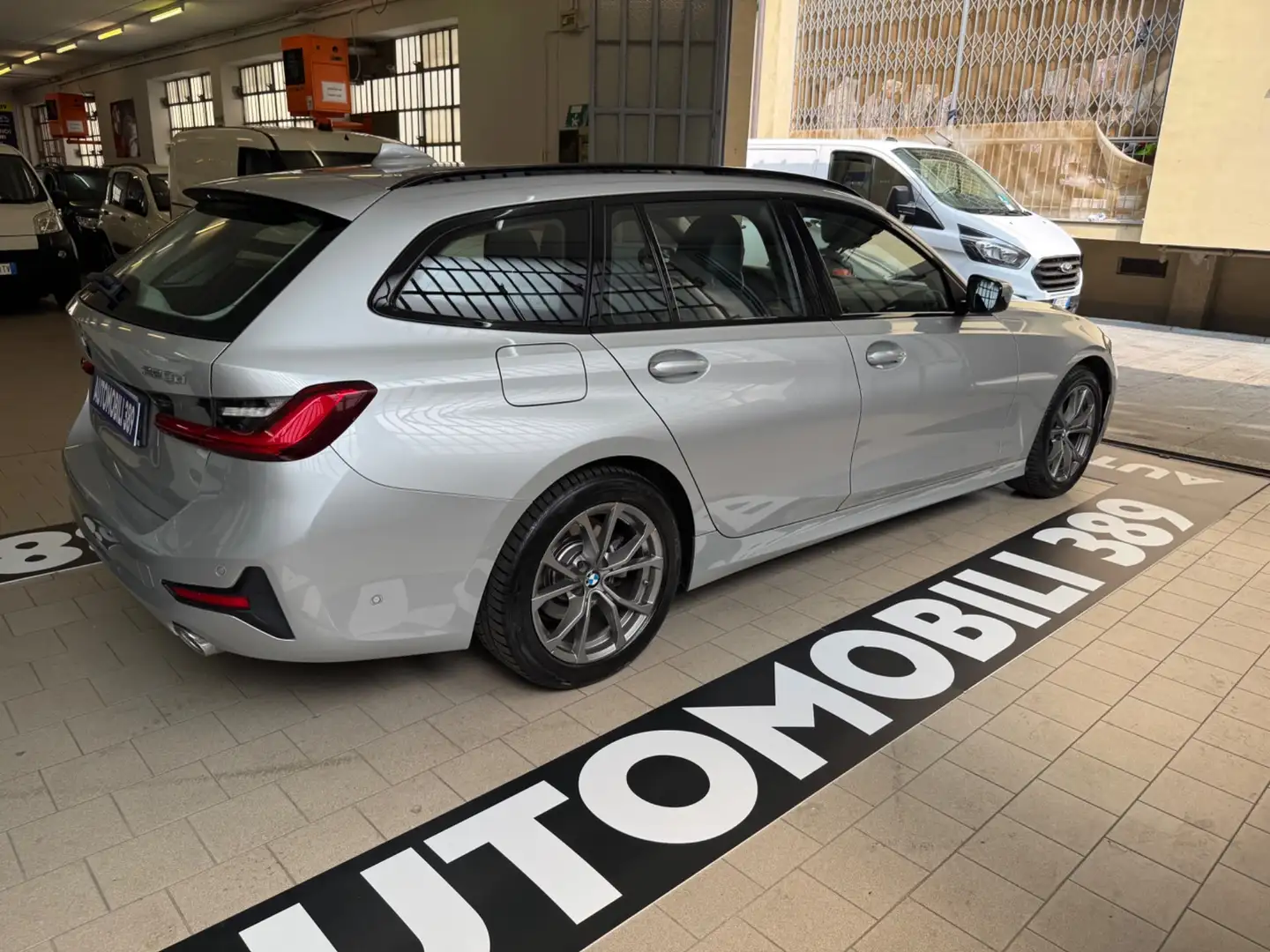 BMW 320 320d 48V Touring Sport Argento - 2