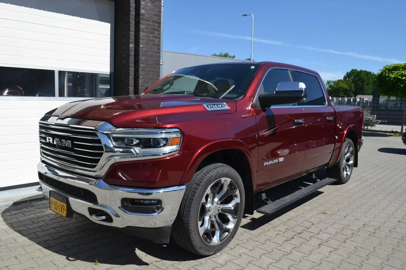 Dodge RAM 1500 5.7 V8 Crew Cab Longhorn, Head-up, 360 camera Rood - 1