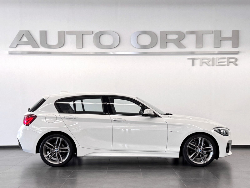 BMW 118 i M-SPORT SCHALTER LEDER NAVI LED SHZ PDC 18" — photo 7