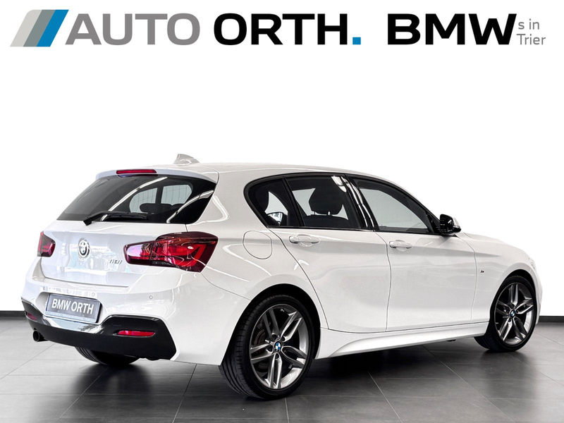 BMW 118 i M-SPORT SCHALTER LEDER NAVI LED SHZ PDC 18" — photo 2