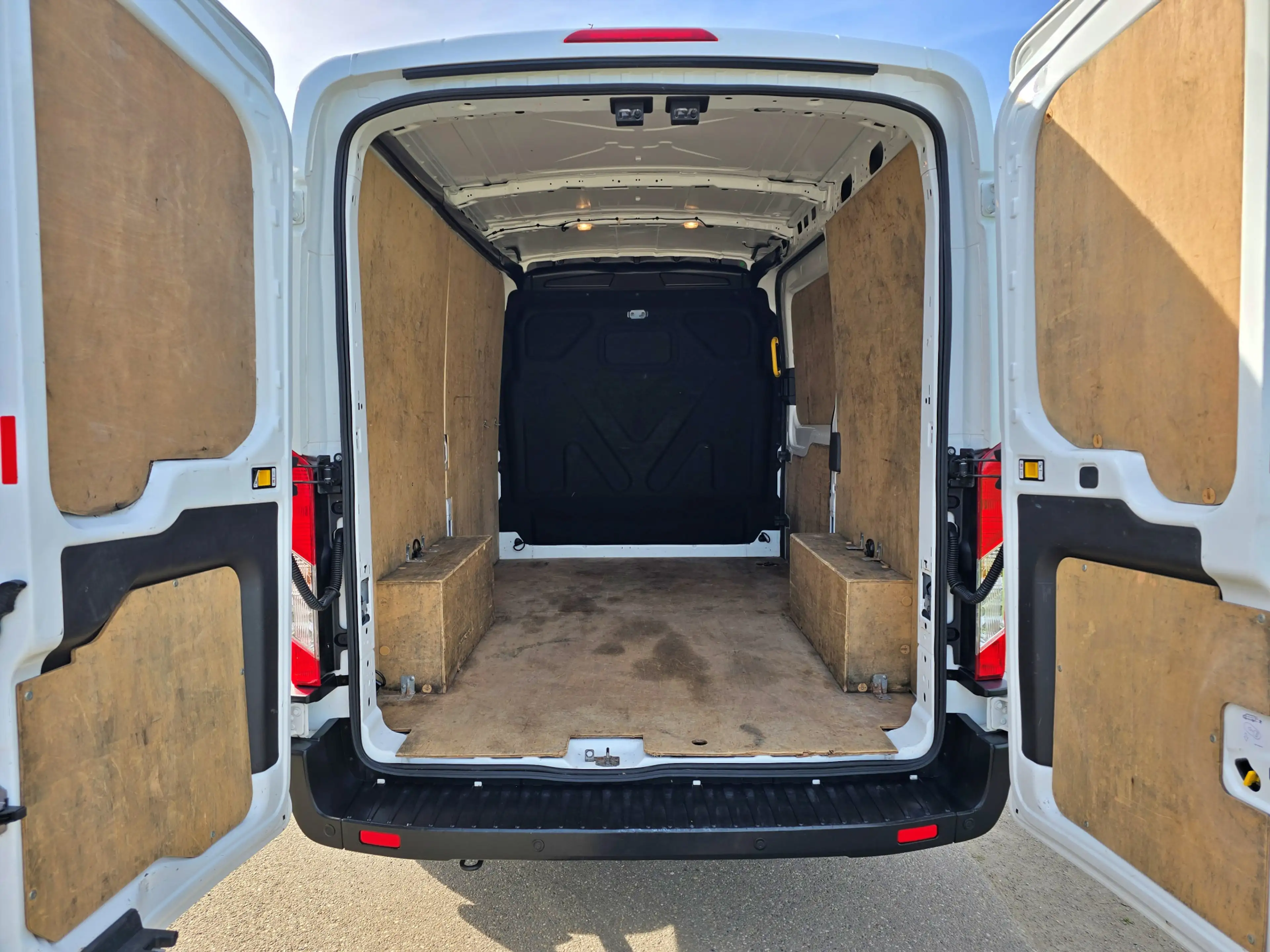 Ford Transit 350 2.0 TDCI L2 H2 - 130 Pk - Euro 6 - Airco - Cru — photo 6