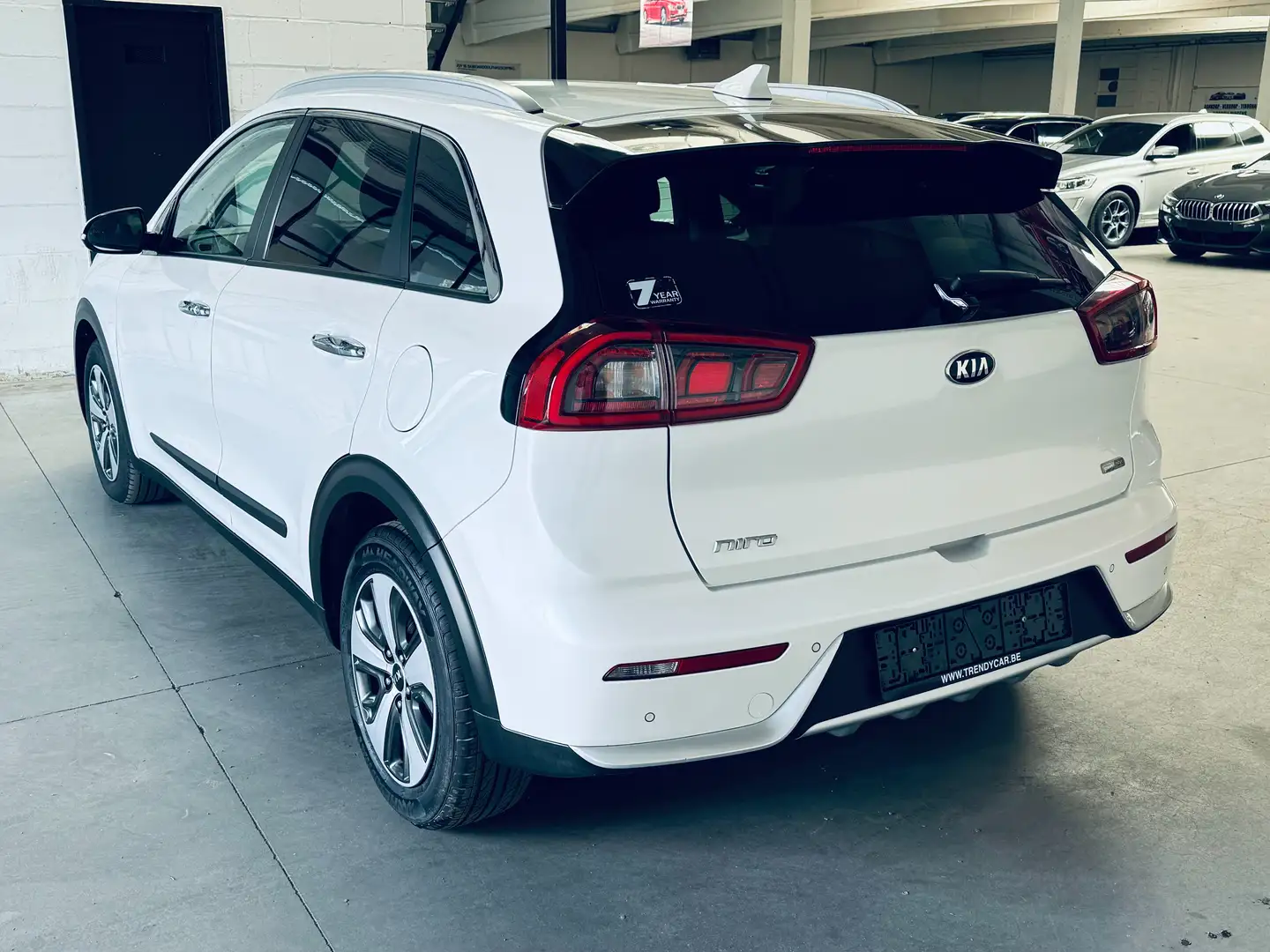 Kia Niro 1.6 GDi HEV Fusion HYBRIDE+CARPLAY+CARNET+GARANTIE Wit - 2