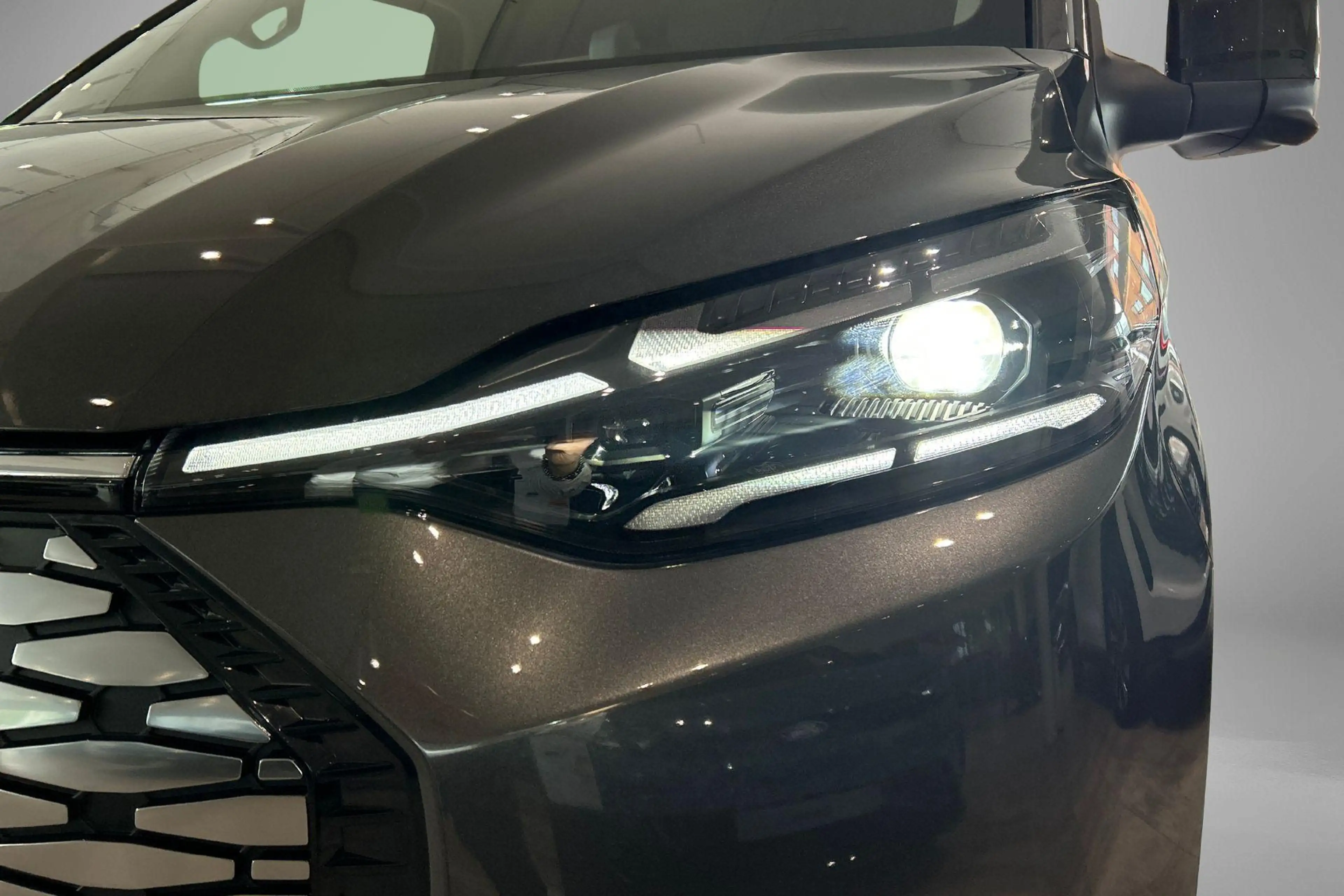 Ford E-Transit Cust. 340 L2H1 Limited 71 kWh | Uit Voorraad Lever — photo 13
