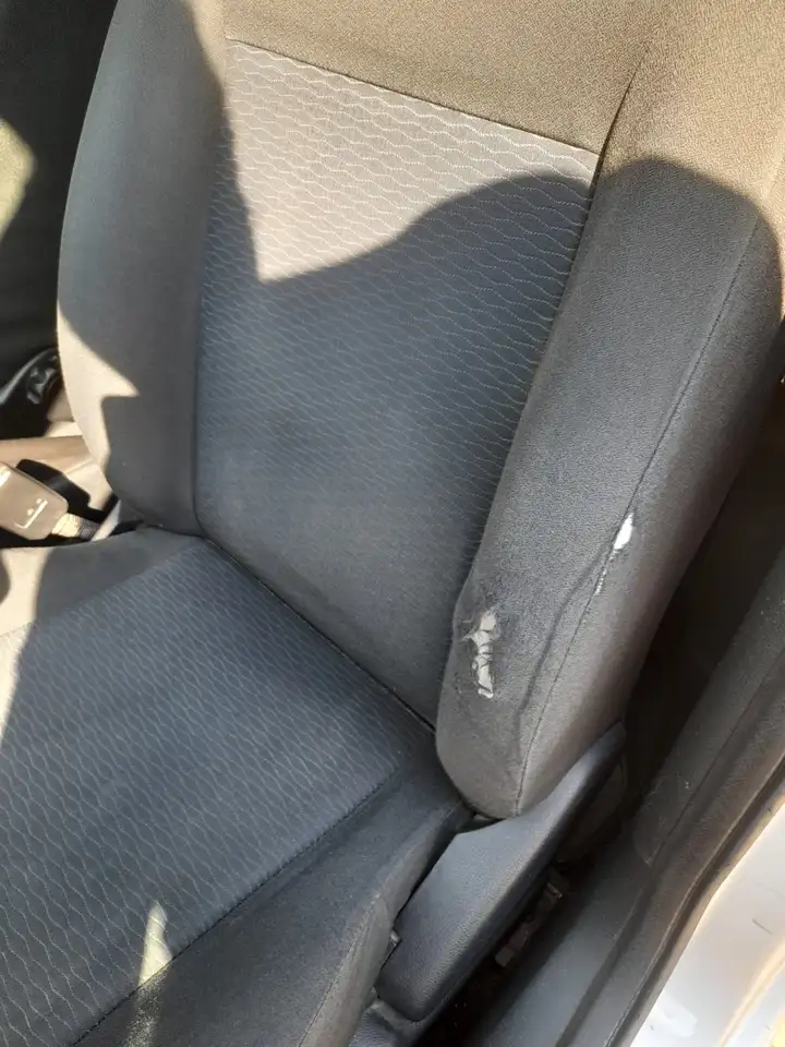 Ford Fiesta Ghia, foto 11