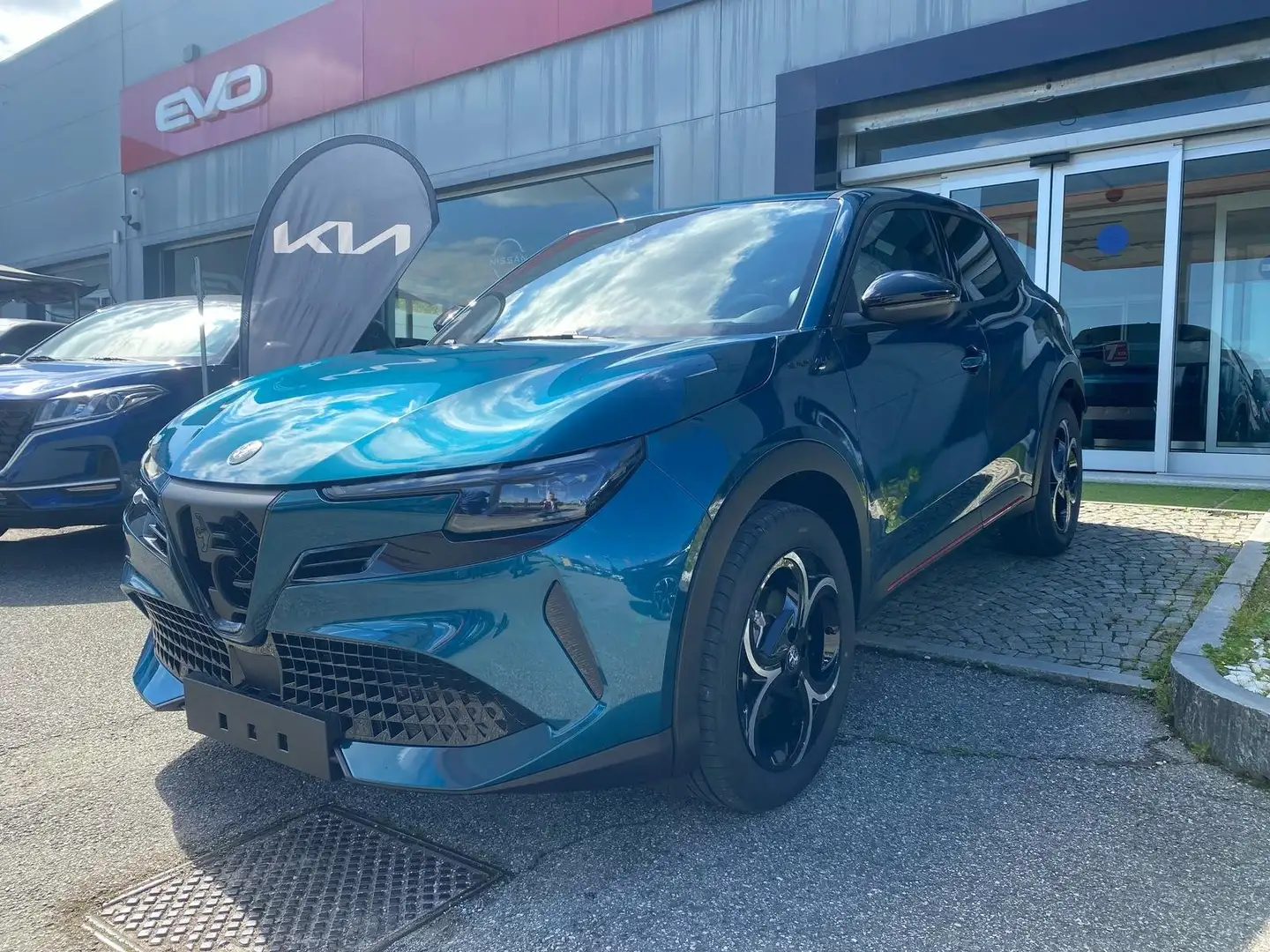 Alfa Romeo Junior 1.2ibridaSpeciale145cv edct6 "senza vincoli" Modrá - 1