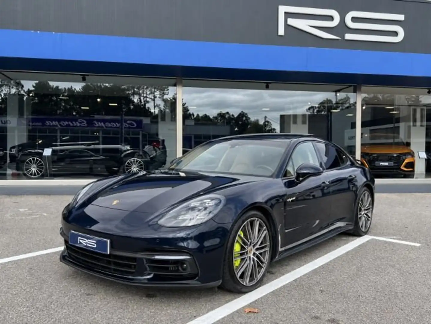 Porsche Panamera 4 e-Hybrid Azul - 2