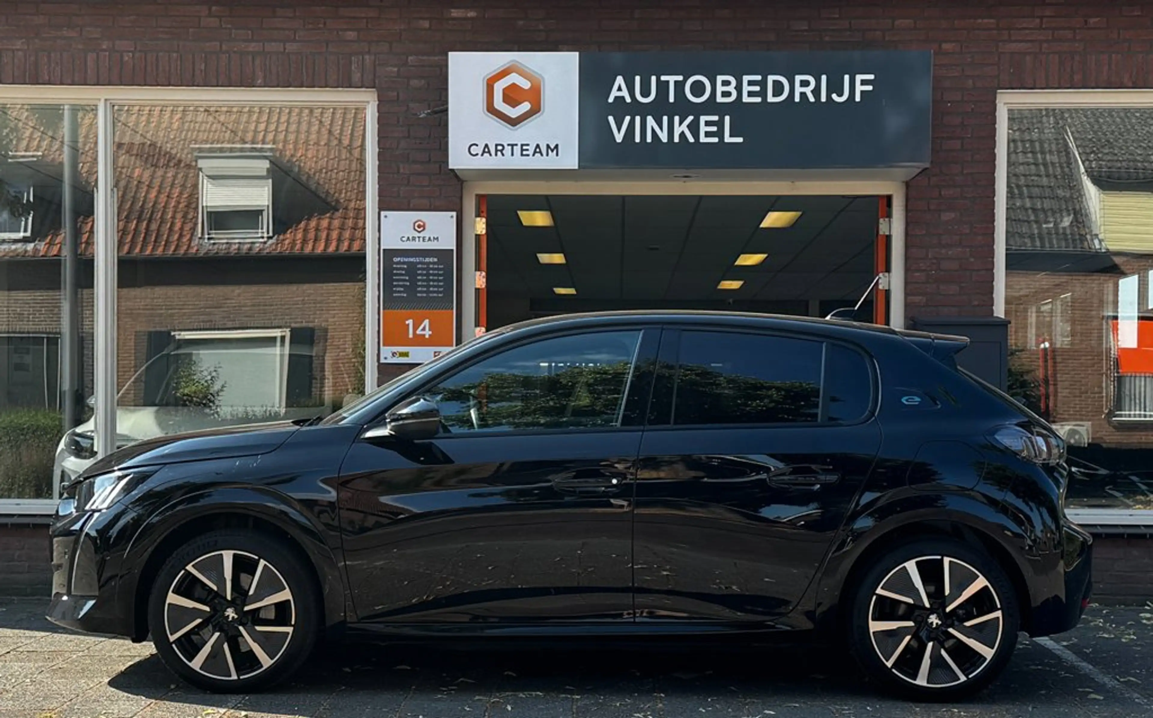 Peugeot e-208 EV GT 350 50 kWh *Carplay*Camera*Navi*Dodehoek* — photo 6
