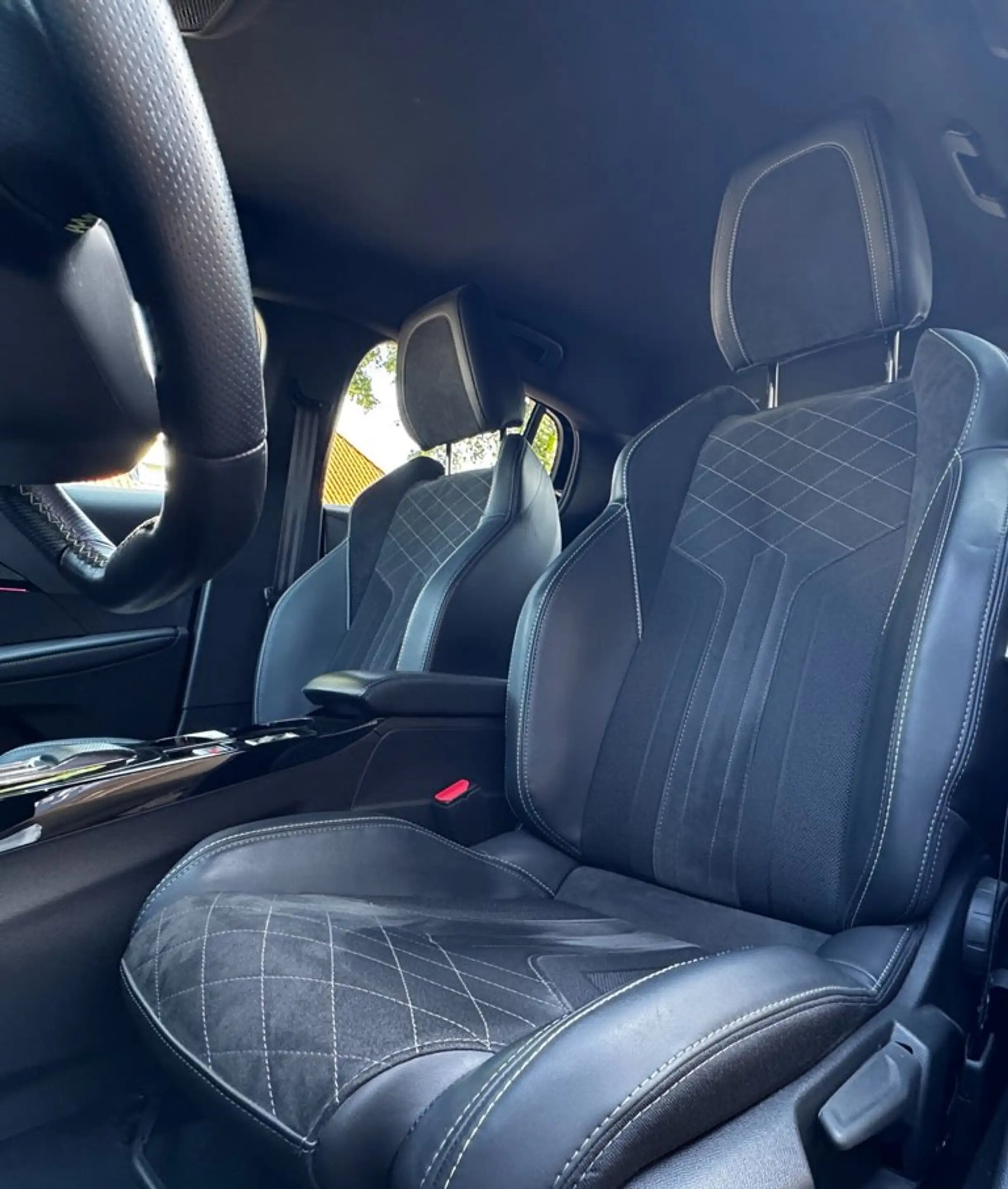 Peugeot e-208 EV GT 350 50 kWh *Carplay*Camera*Navi*Dodehoek* — photo 11