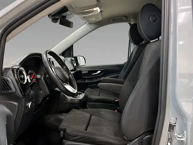 Mercedes-Benz Vito view 9