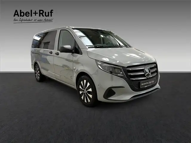 Mercedes-Benz Vito view 6