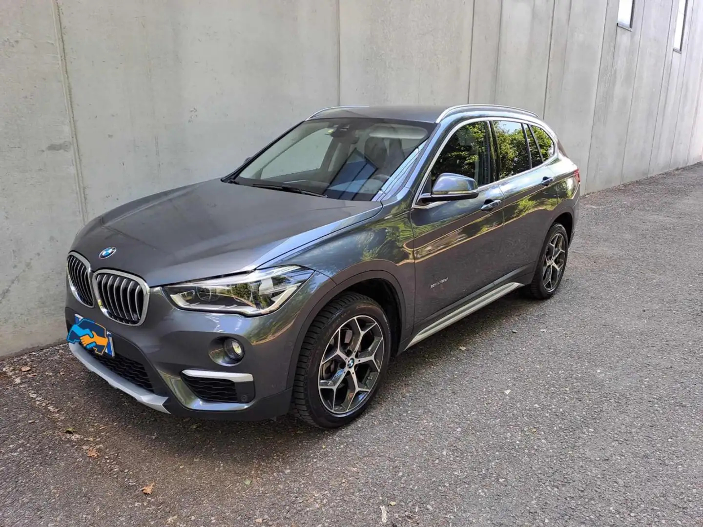 BMW X1 sDrive18d Business "ProMMo" Gris - 1