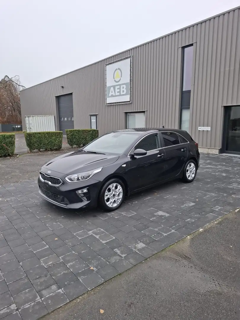 Kia Ceed / cee'd 1.4 Attract Noir - 2