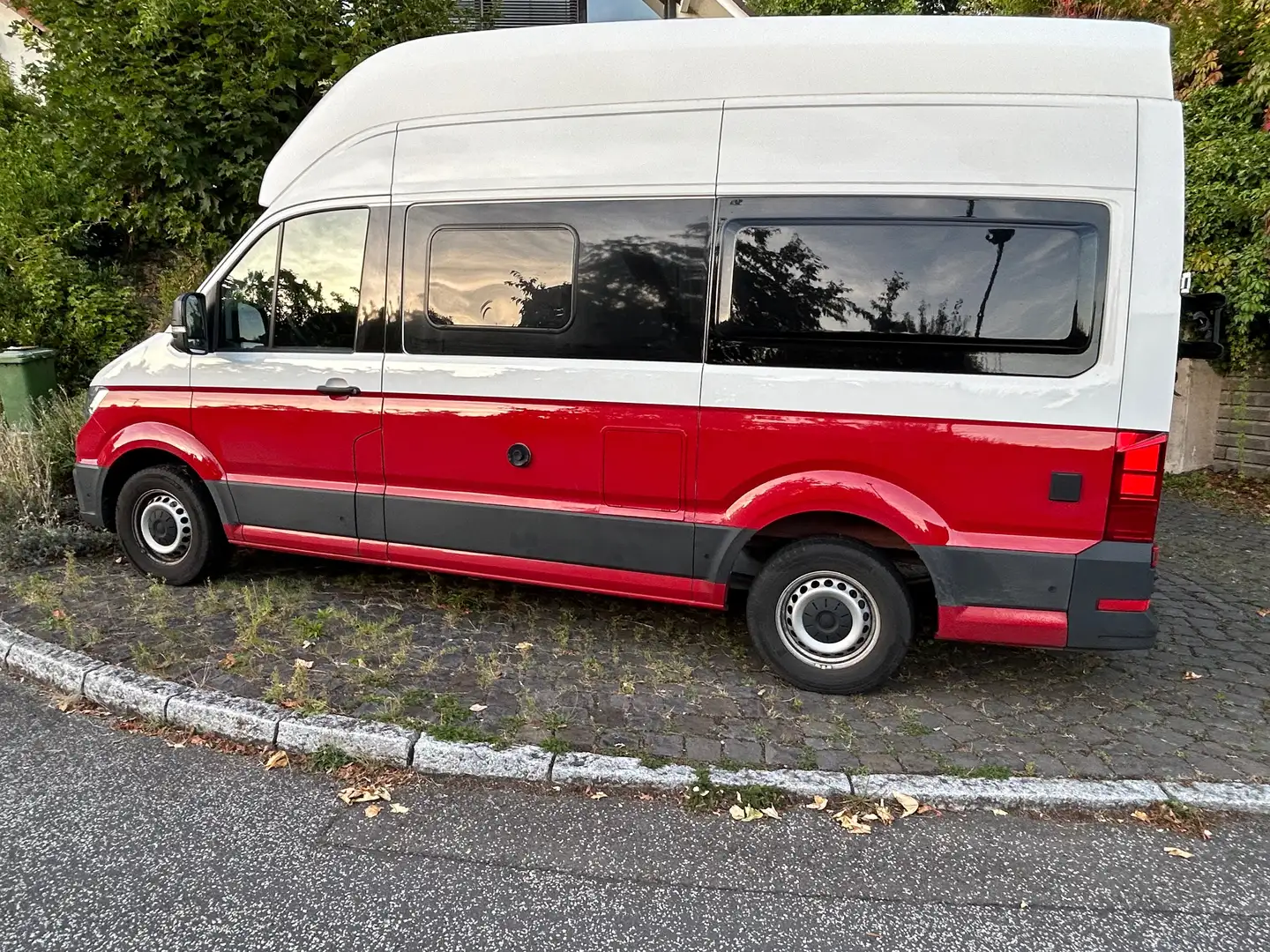 Volkswagen Grand California Grand California Autm. VA 600 Rot - 2