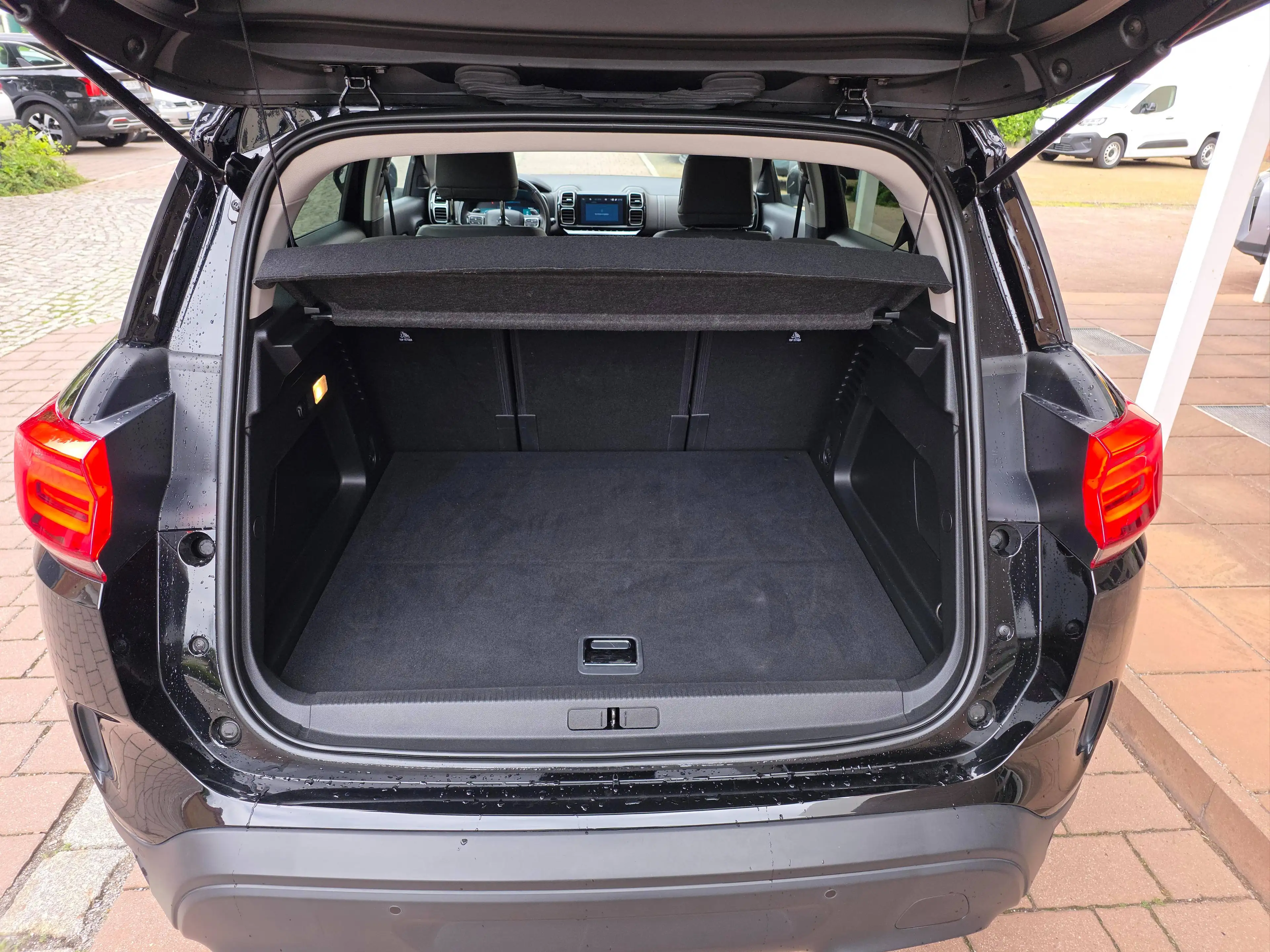 Citroen C5 Aircross Hybrid 225 e.EAT8 SHINE PACK *AHK, LEDER, MASSAGE* — photo 6