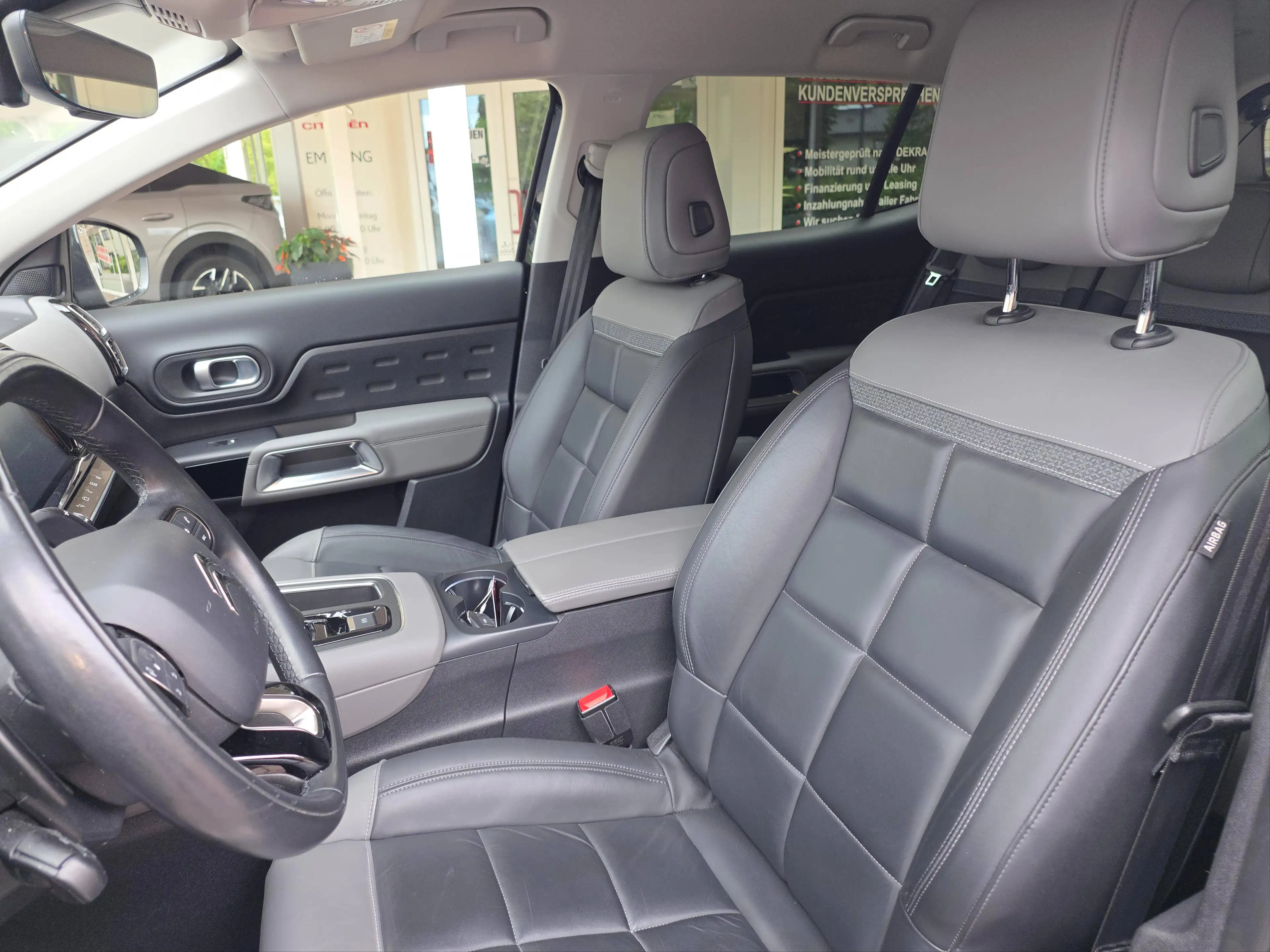 Citroen C5 Aircross Hybrid 225 e.EAT8 SHINE PACK *AHK, LEDER, MASSAGE* — photo 8