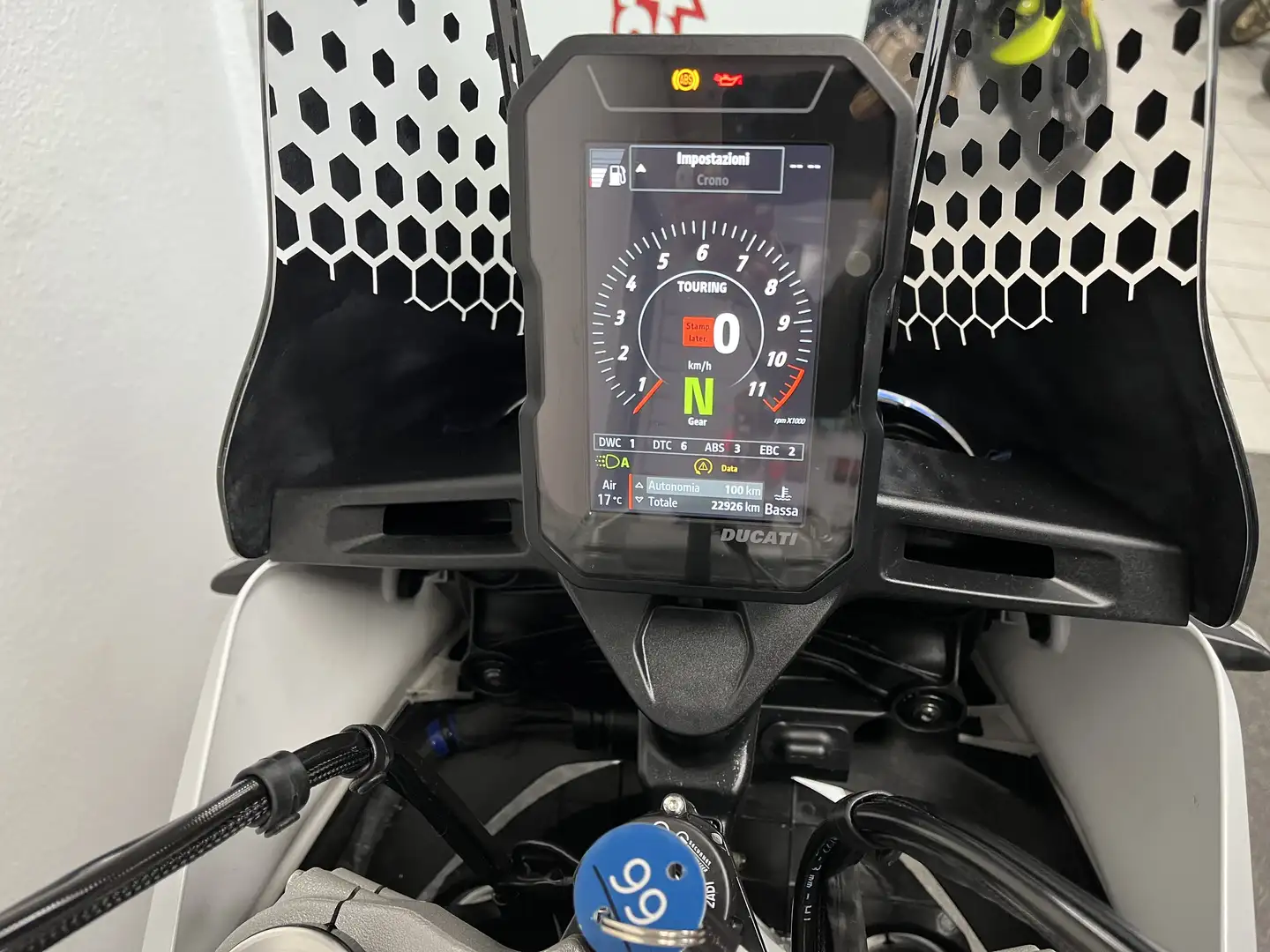 Ducati DesertX Alb - 2