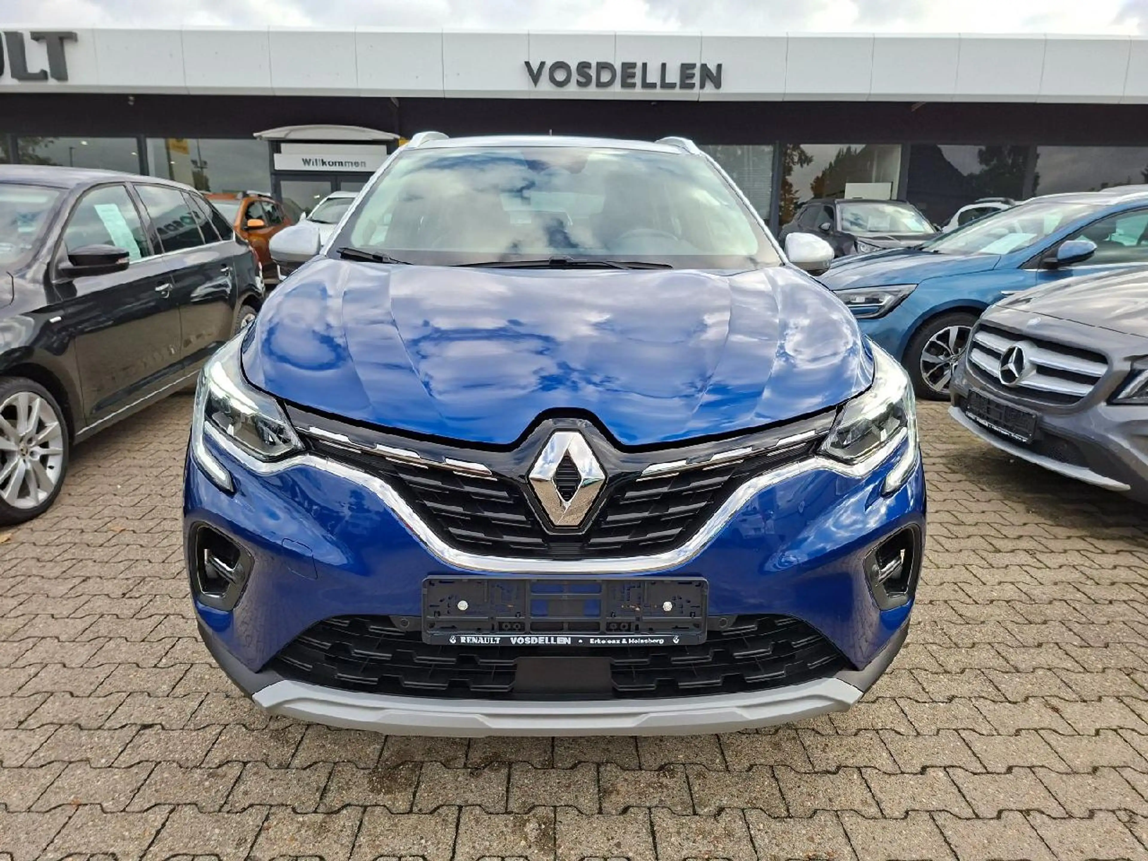 Renault Captur Intens*AHK*LED*SHZ*BlindSpot*DAB*keyless — photo 3