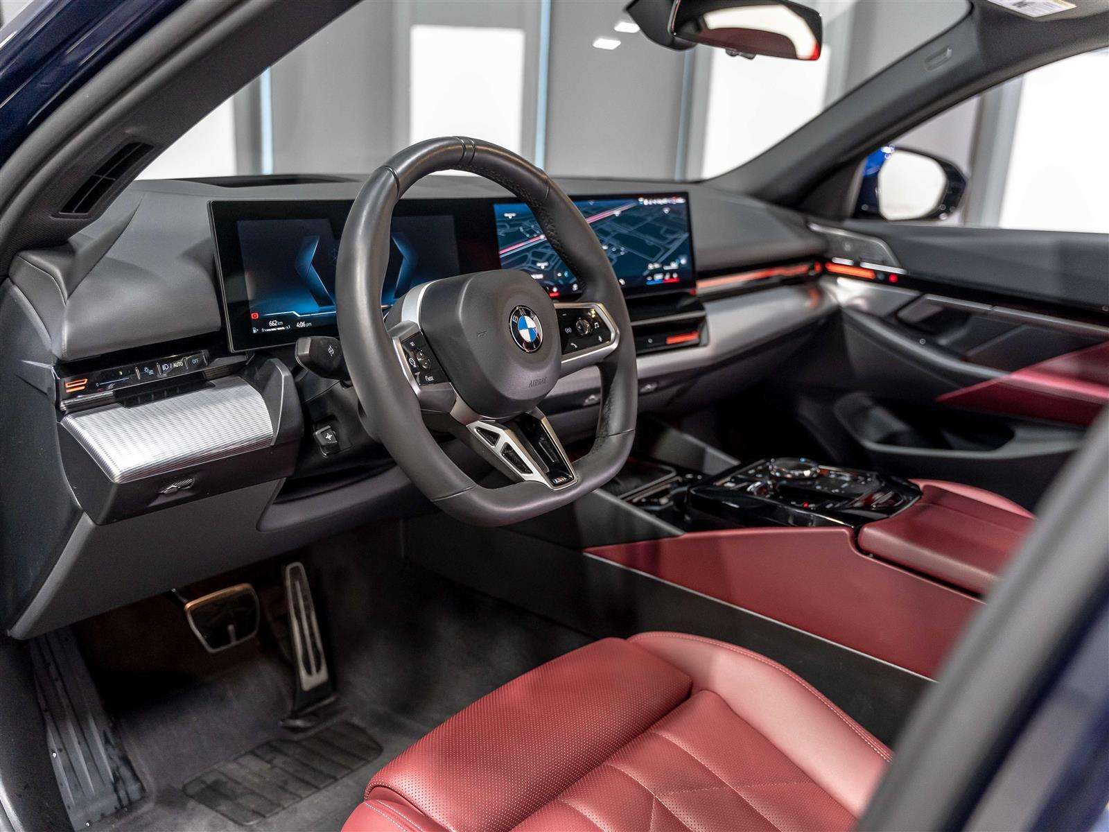 2025 BMW 5 Series 530i xDrive|M Sport Pkg|Premium Essential Pkg|Bowe — снимка 1