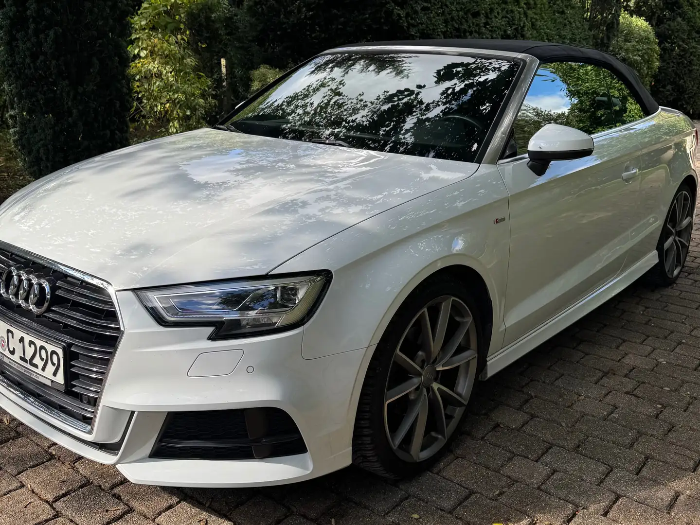 Audi A3 A3 2.0 TDI Cabrio quattro S line Weiß - 2