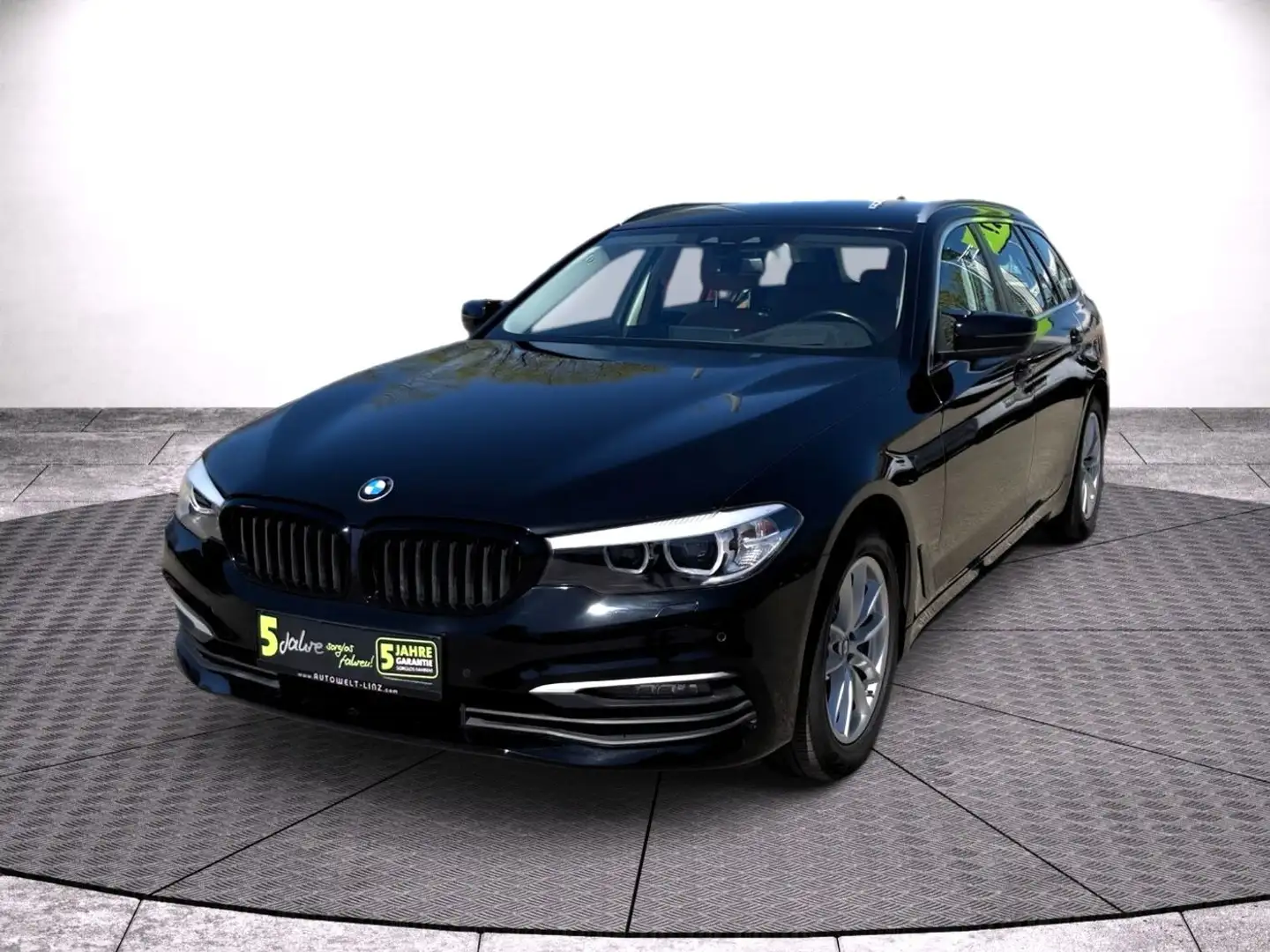 BMW 530 i xDrive Touring HUD+Leder+Displaykey Schwarz - 2