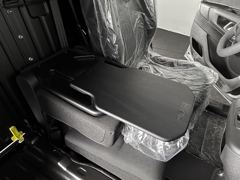 Citroen Berlingo 3 Places 1.5 BLUEHDI 130CH EAT8 S&S *PACK TECHNO N — photo 15