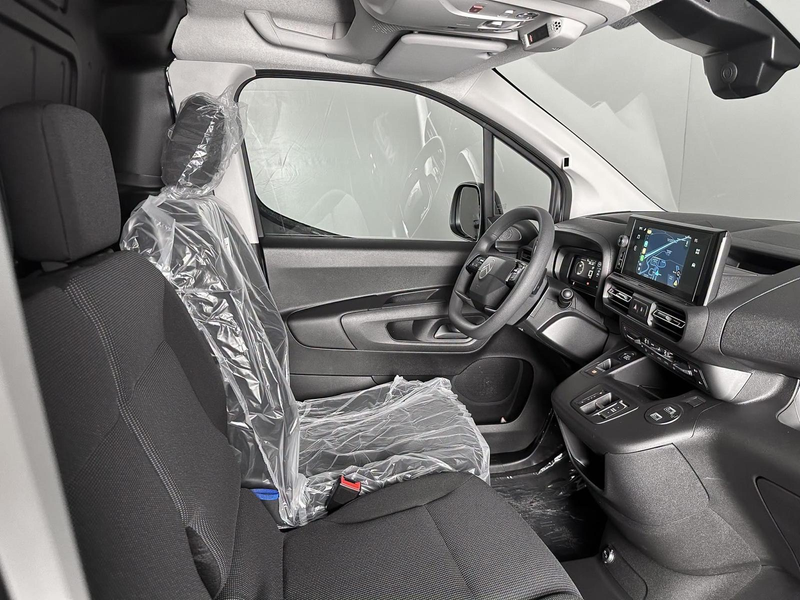 Citroen Berlingo 3 Places 1.5 BLUEHDI 130CH EAT8 S&S *PACK TECHNO N — photo 4