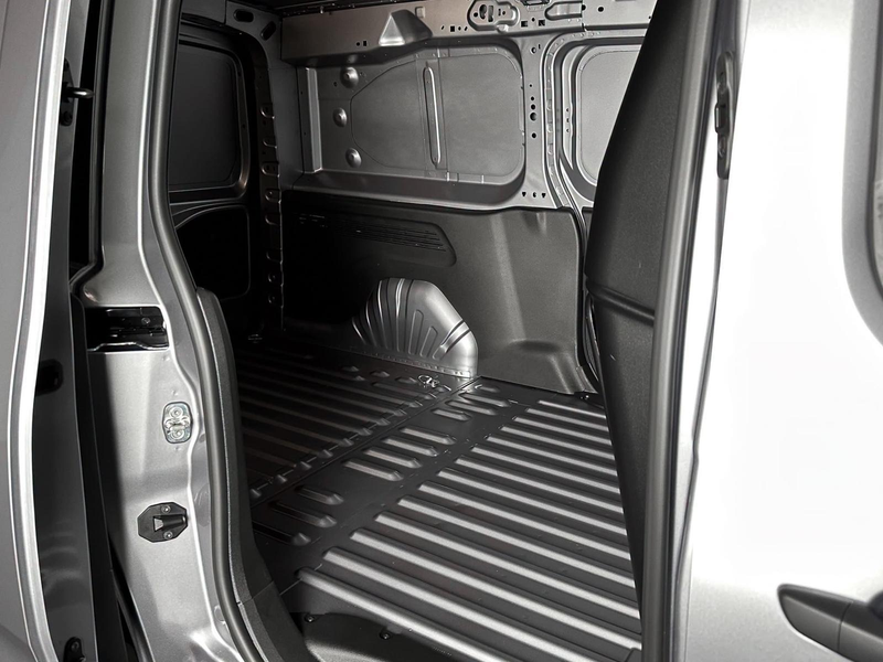 Citroen Berlingo 3 Places 1.5 BLUEHDI 130CH EAT8 S&S *PACK TECHNO N — photo 13
