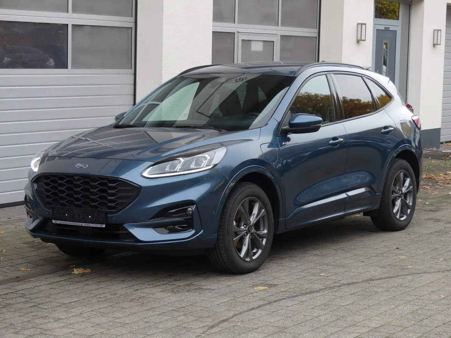 Ford Kuga Plug-In Hybrid ST-Line X Blau - 1