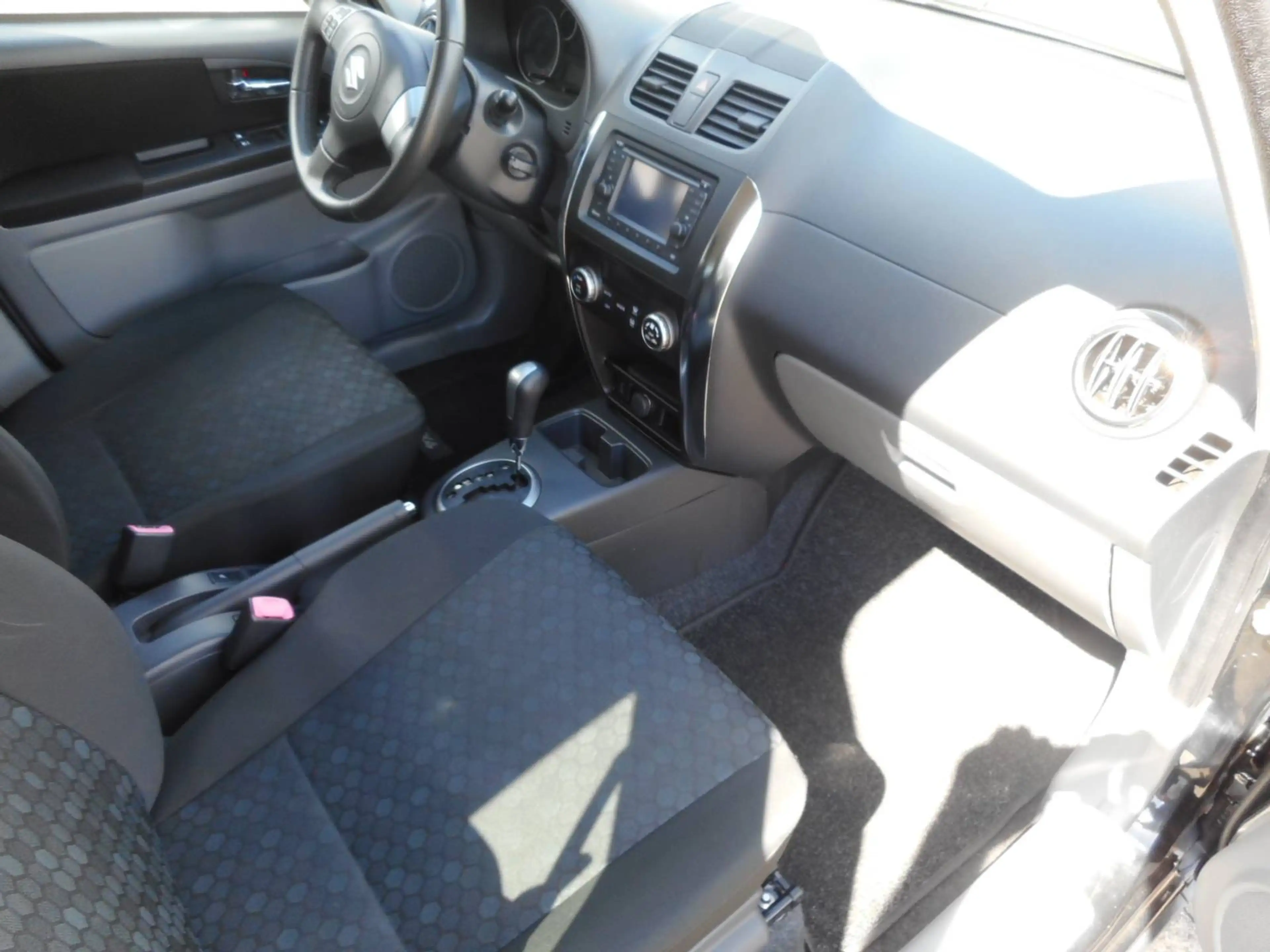 Suzuki SX4 SX4 Classic 1.6 VVT Automatik 4x2 Comfort — photo 13
