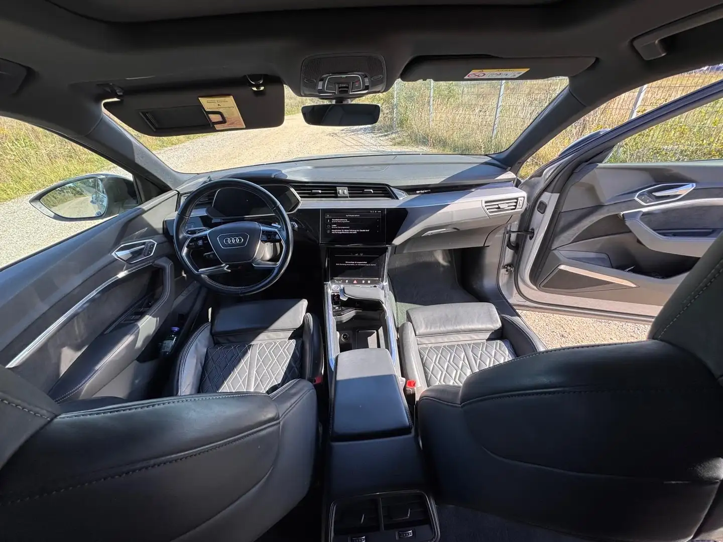 Audi e-tron 50 quattro 71kWh S-line - 1