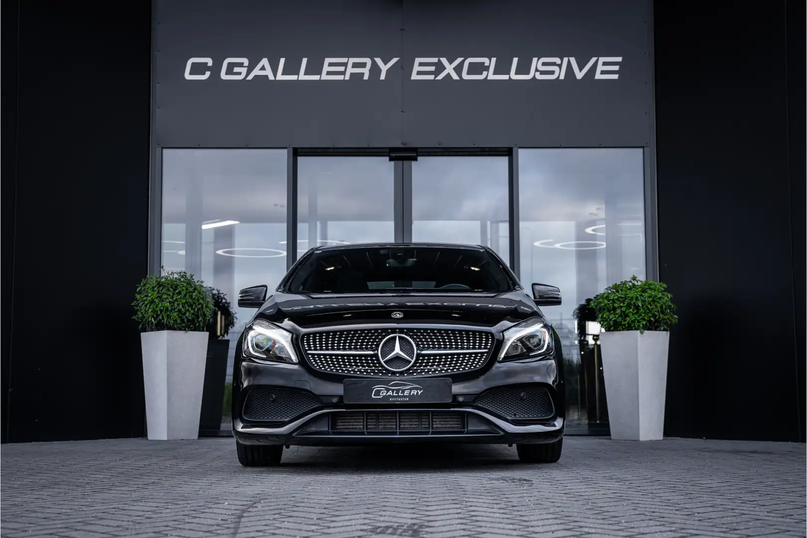 Mercedes-Benz A 200 A200 AMG-Line l Panorama l Keyles start l Stoel ve Zwart - 2