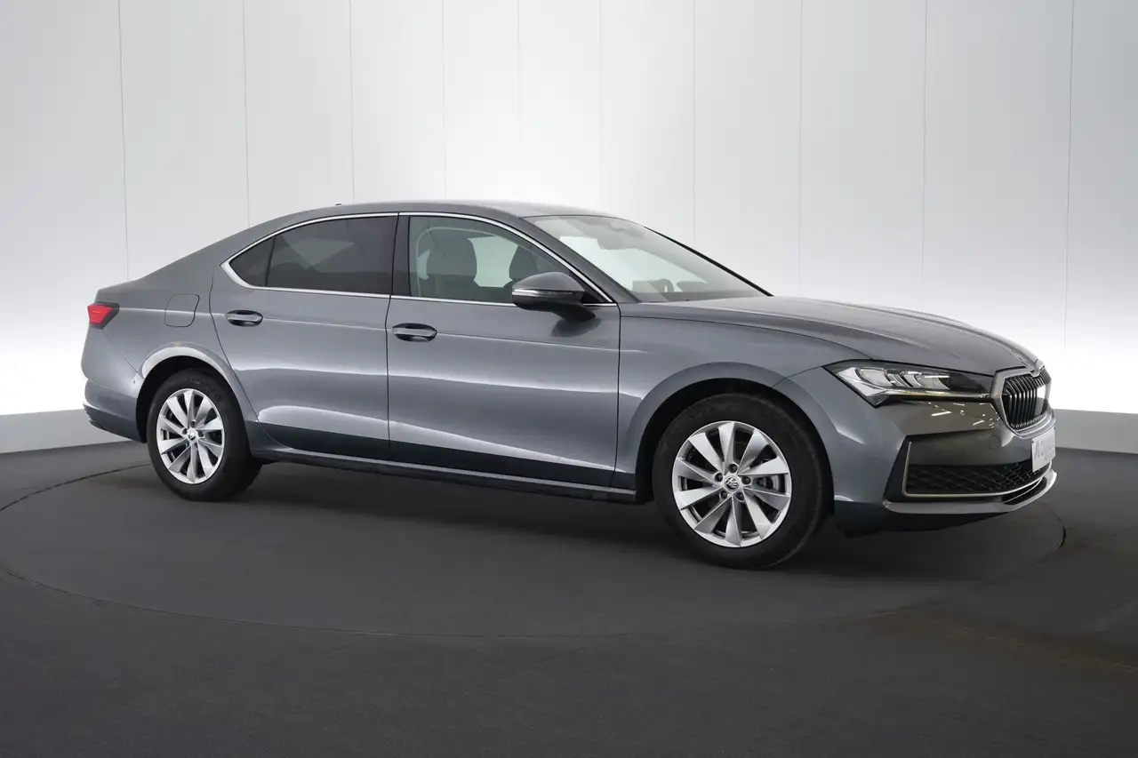 Skoda Superb Combi 1.5 TSI MHEV DSG Selection LEDER/ALCANTARA L, миниатюра 4