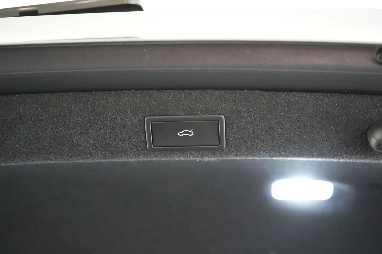 Skoda Superb Combi 1.5 TSI MHEV DSG Selection LEDER/ALCANTARA L, миниатюра 22