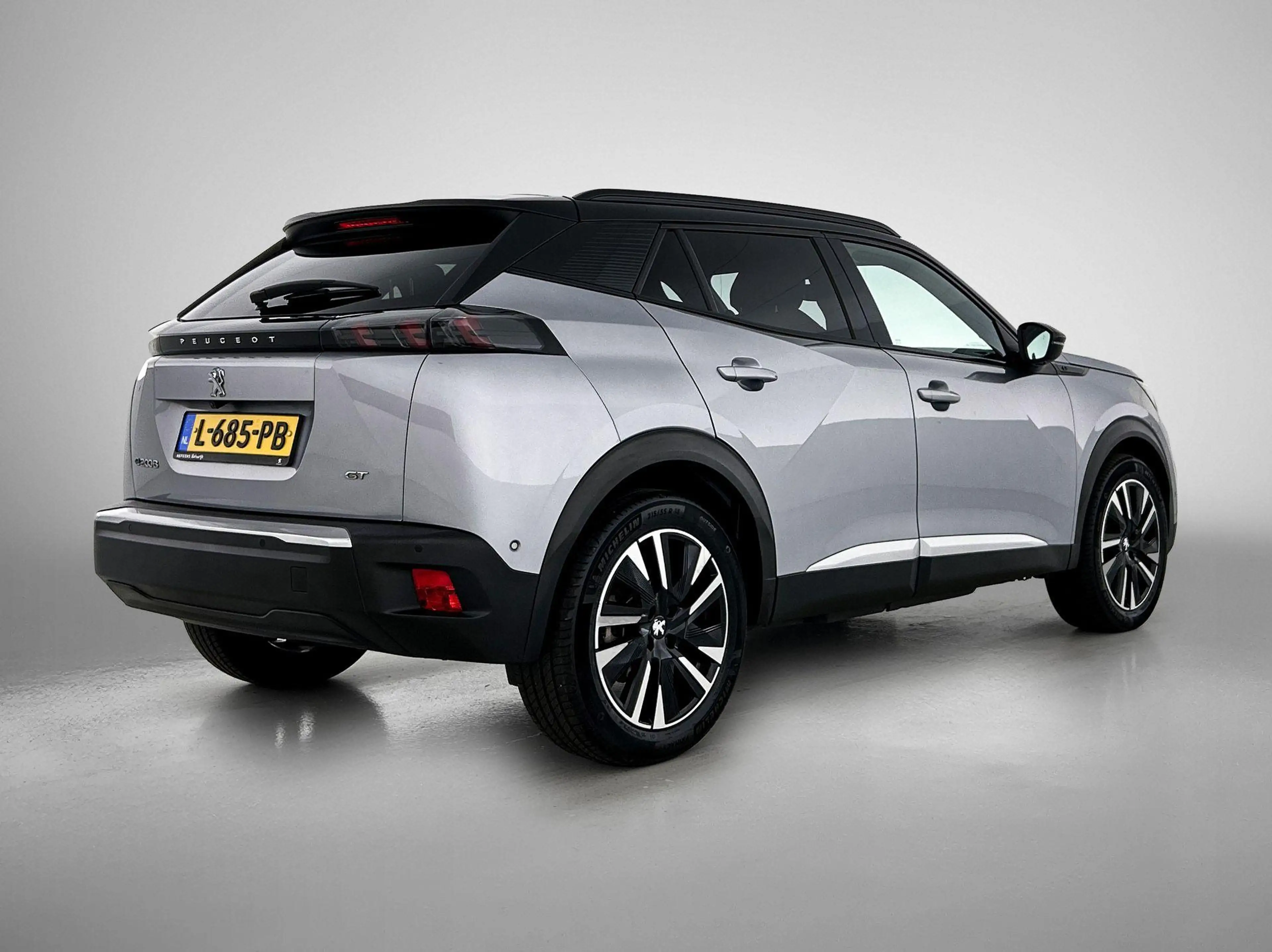 Peugeot e-2008 SUV EV GT Pack 50 kWh 136pk | Accu 93% | Navigatie — photo 7