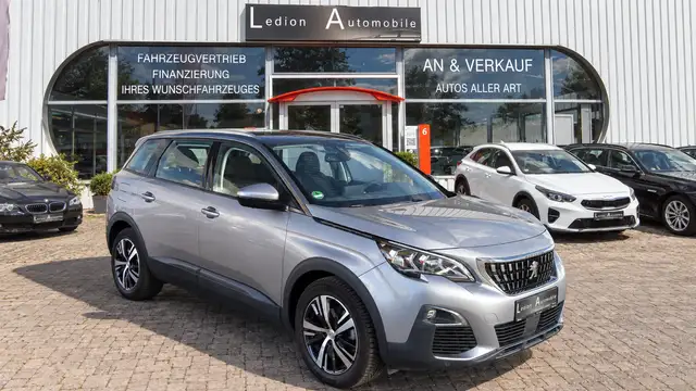 Peugeot 5008 BlueHDi*130*AUTOMATIK *7 SITZE*KAMERA