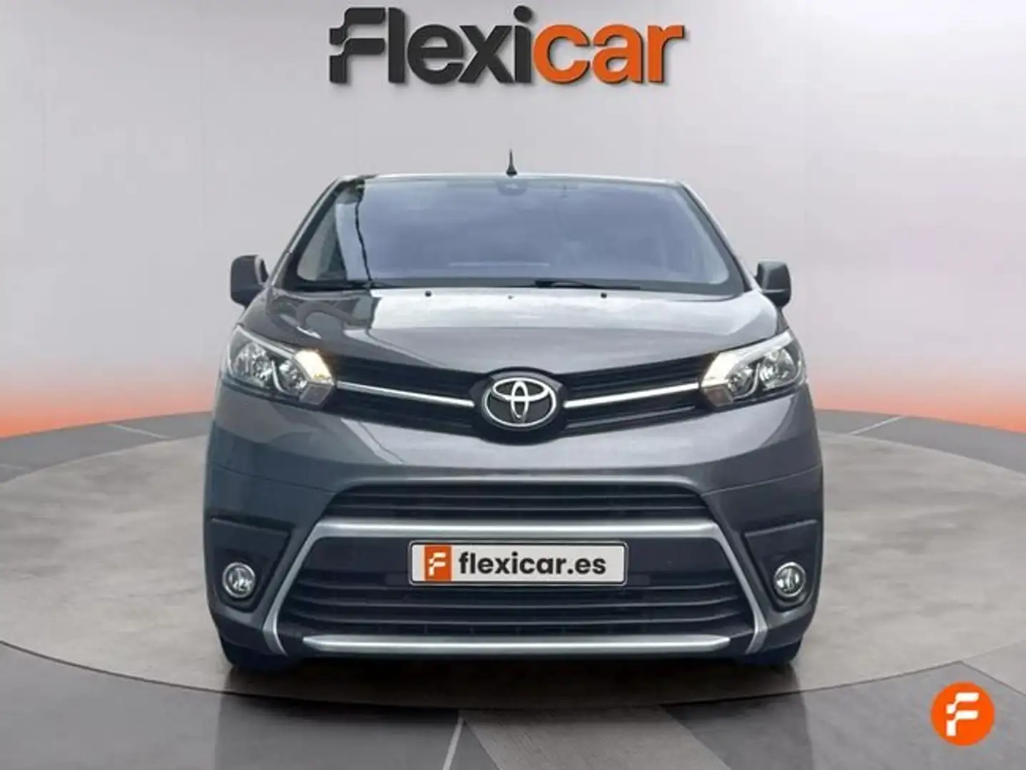 Toyota Proace Family L2 2.0D 8pl. Advance 150 Gris - 2