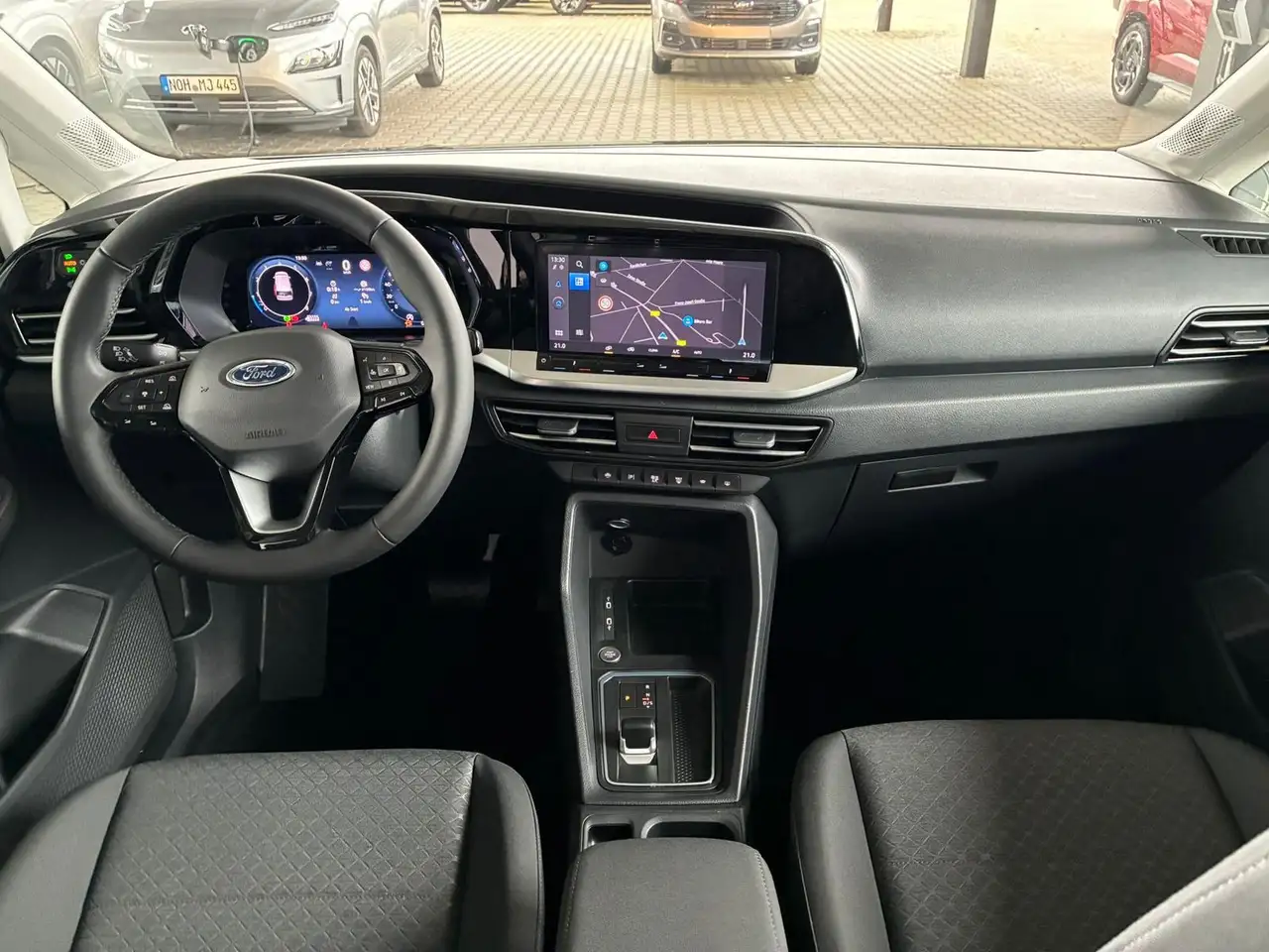 Ford Grand Tourneo Connect Titanium 1.5 Ecoboost L2 7-Sitzer / Automa 8