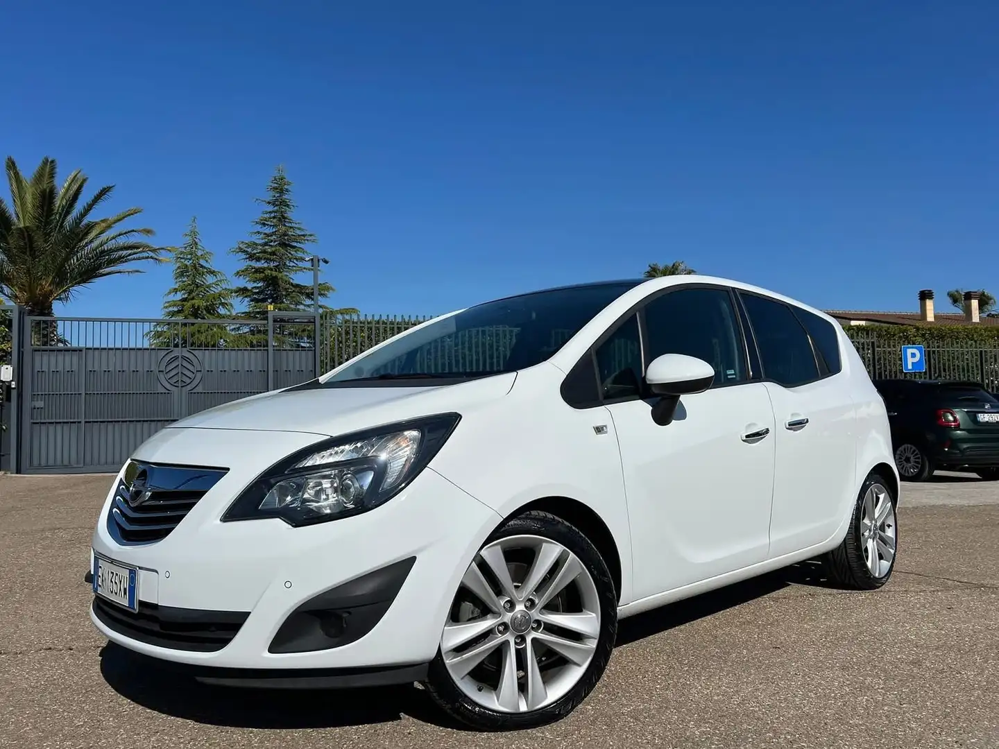 Opel Meriva Meriva 1.7 CDTi Cosmo b-Color 110cv Bianco - 1
