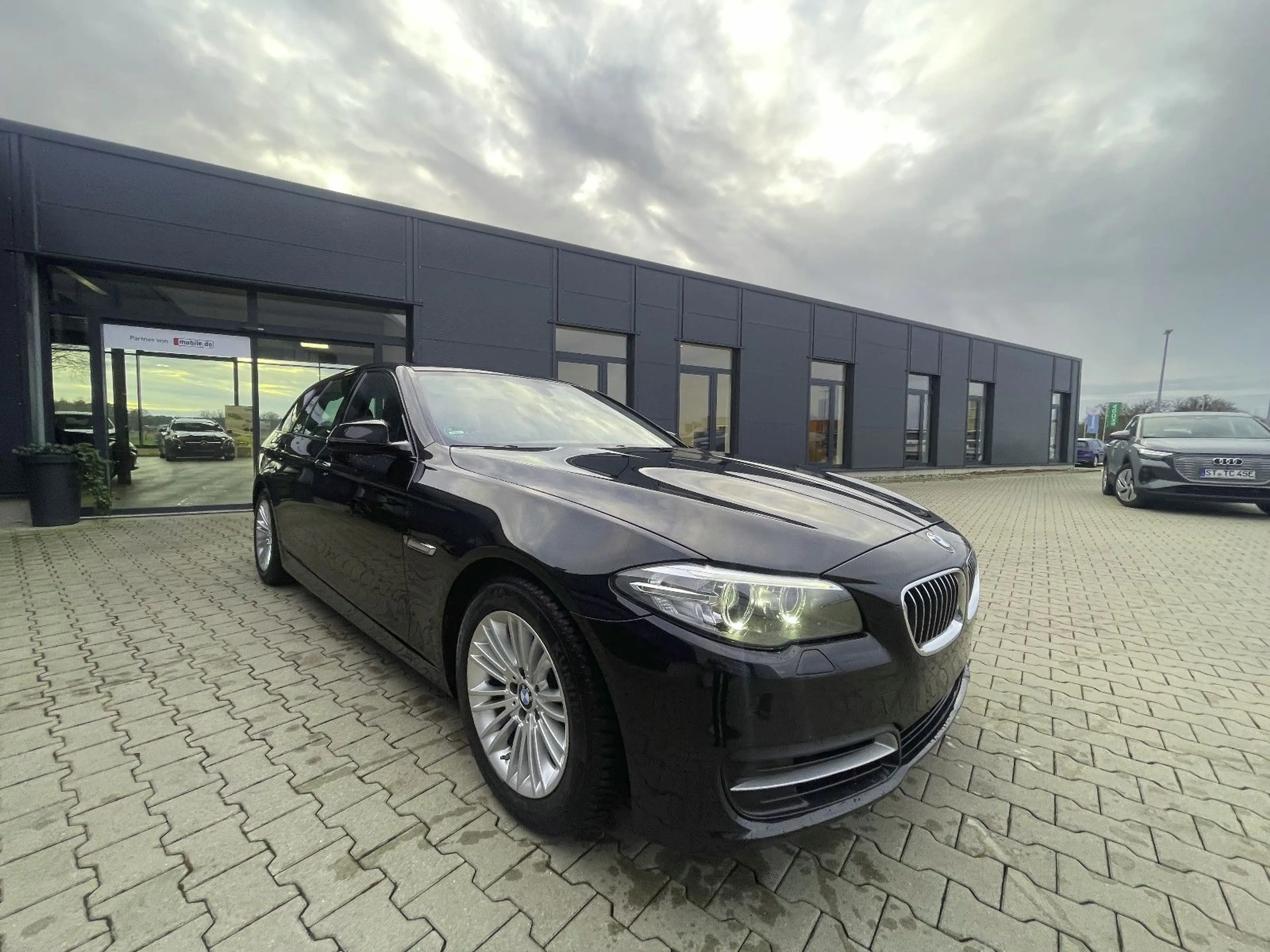 BMW 525 d Touring Navi/RFK/AHK — photo 10