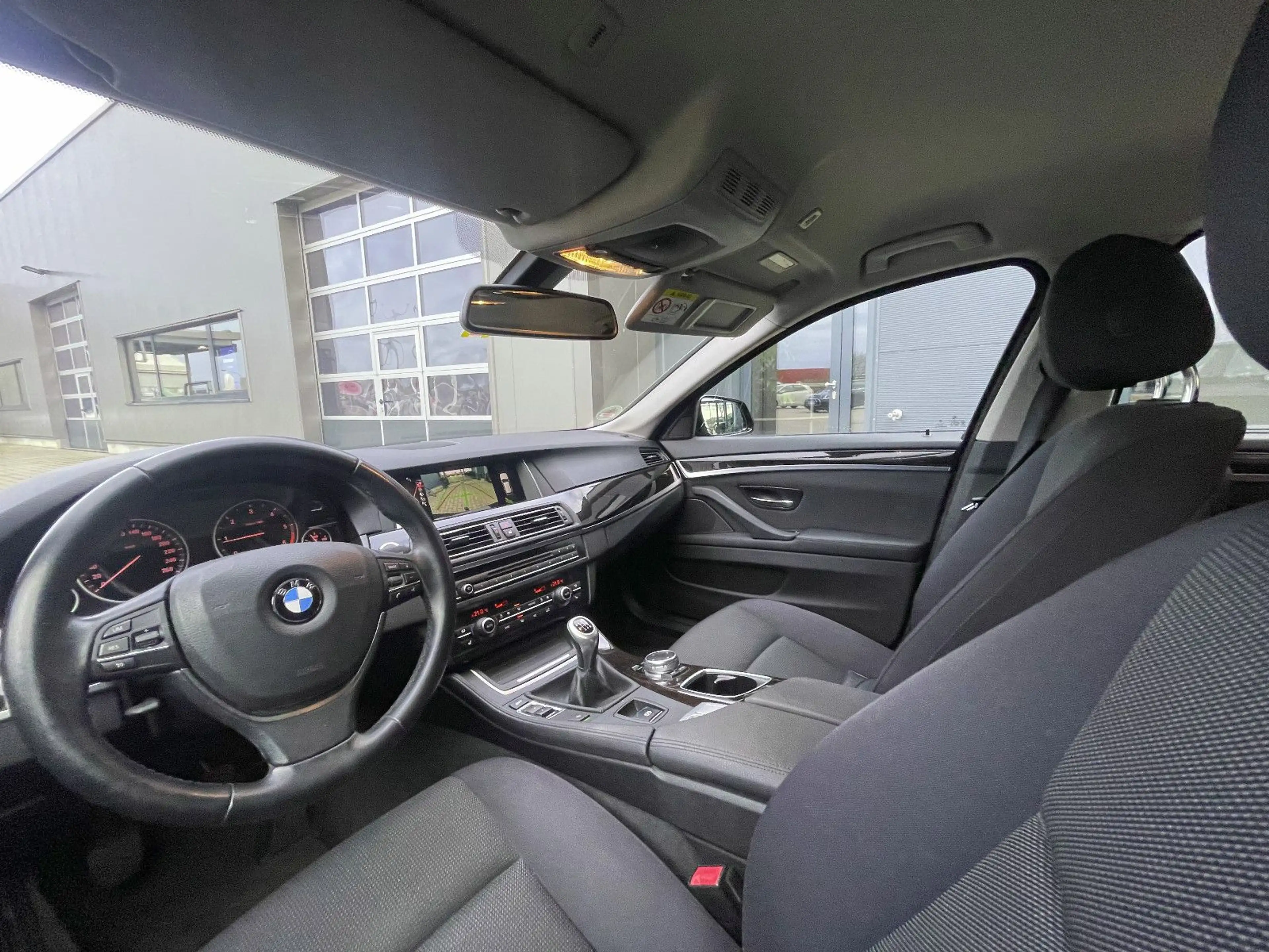 BMW 525 d Touring Navi/RFK/AHK — photo 14