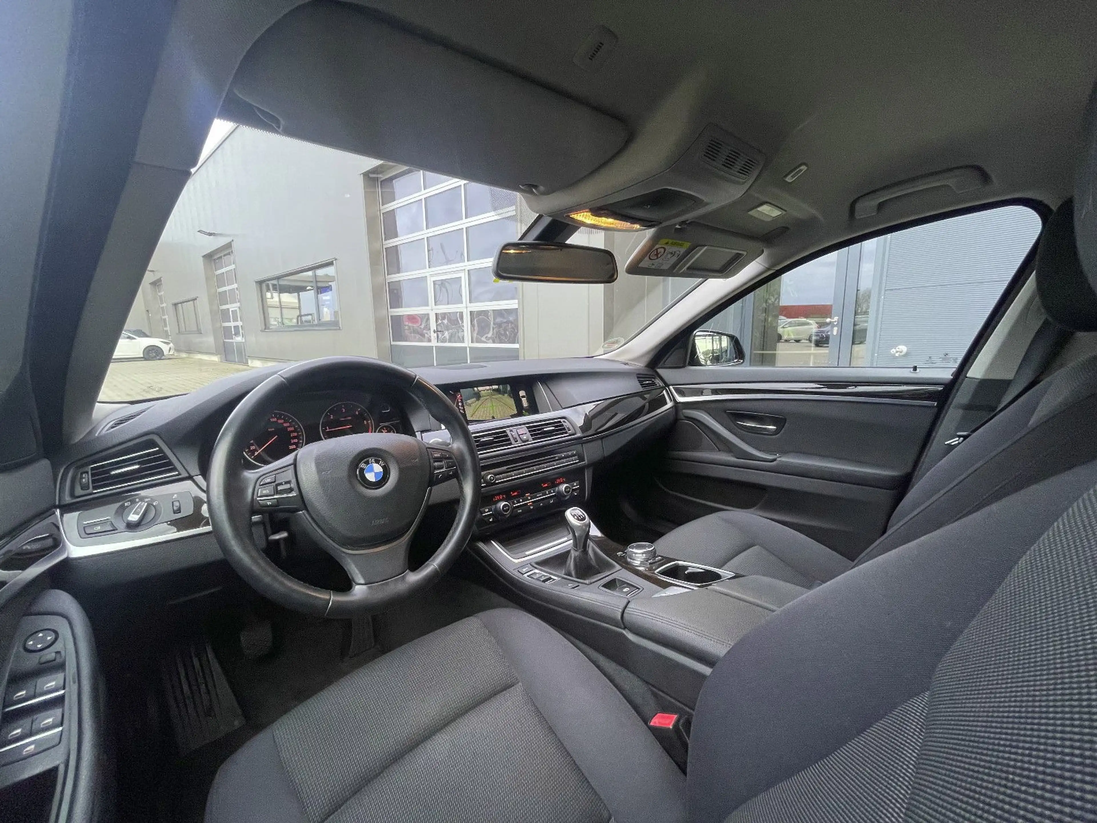 BMW 525 d Touring Navi/RFK/AHK — photo 13