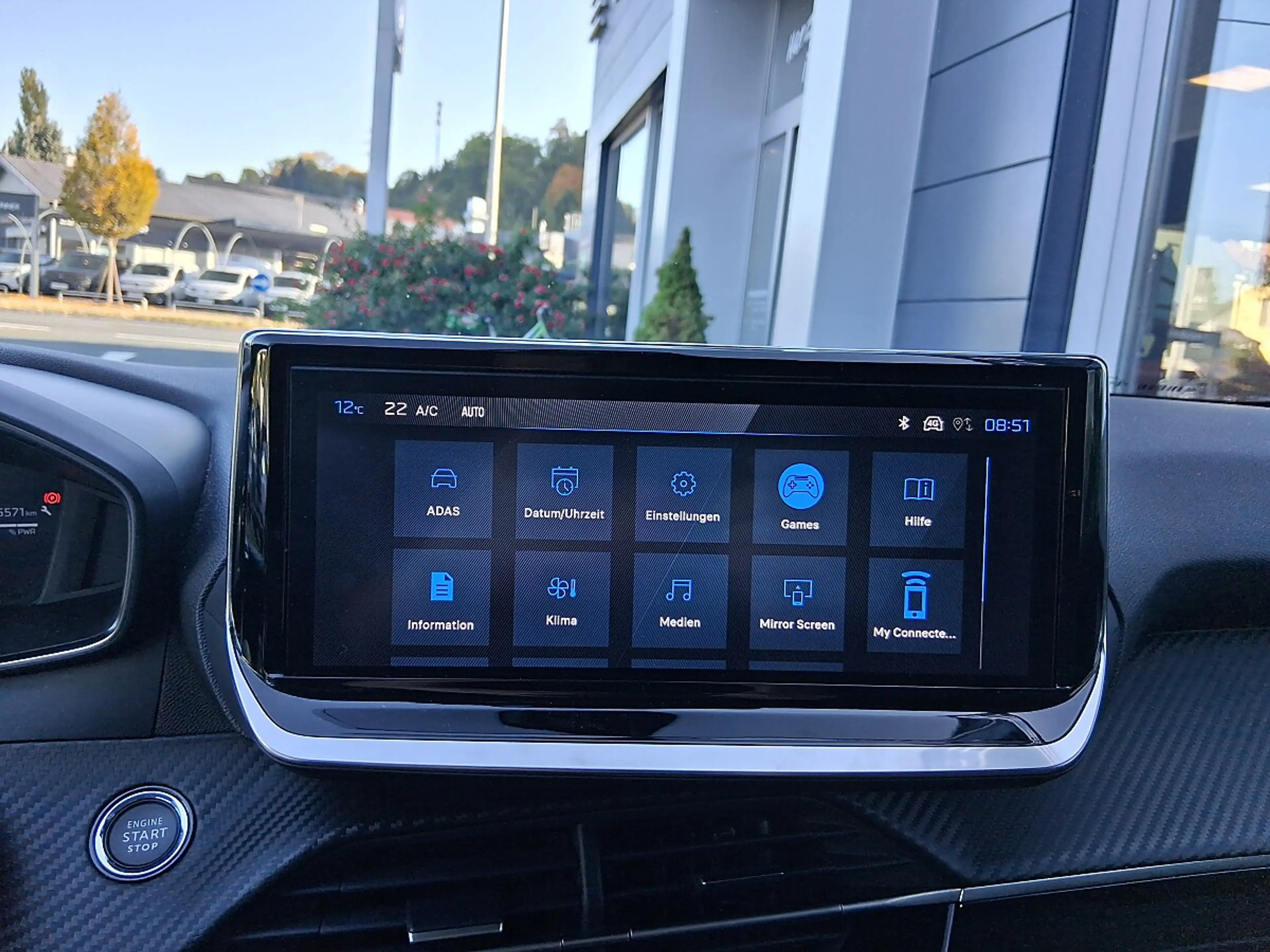 Peugeot 208 Hybrid 110 e-DCS6 Allure — photo 12