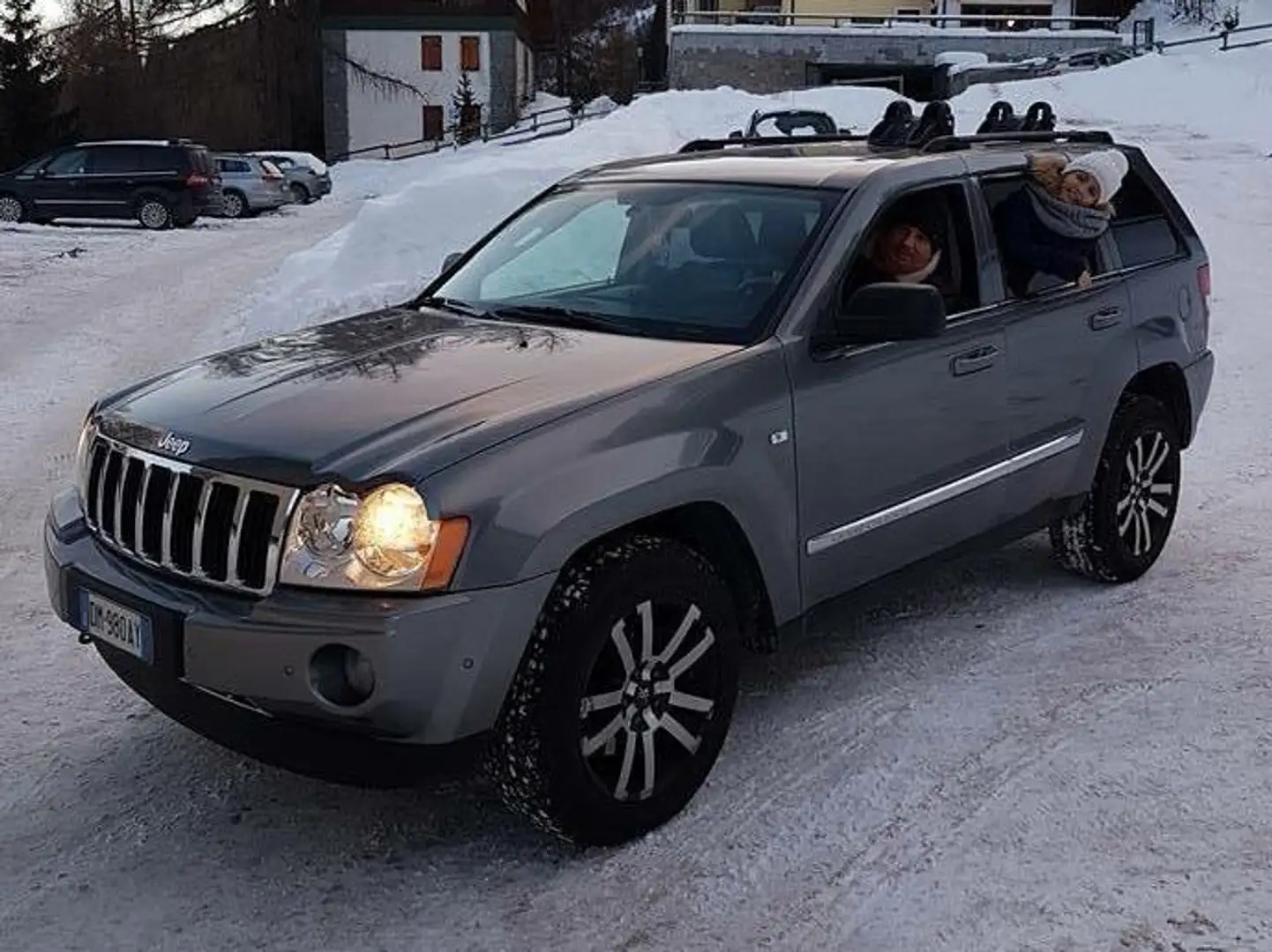 Jeep Grand Cherokee Grand Cherokee 3.0 V6 crd Limited auto Šedá - 2