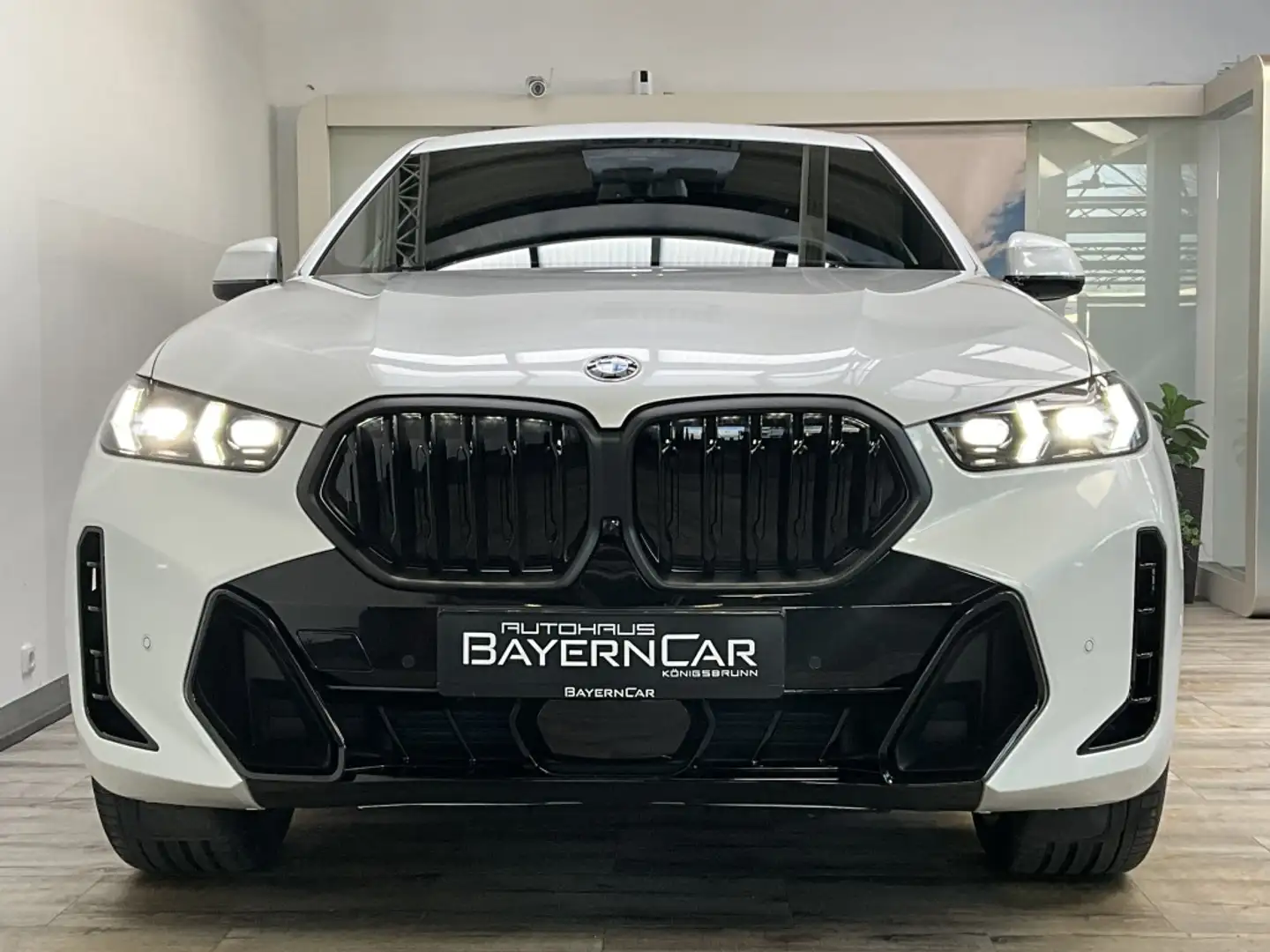 BMW X6 xDrive30d M Sport Pro Luftfeder Panorama ACC Blanc - 2