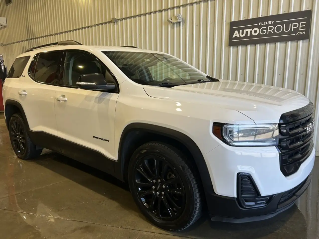 2023 GMC Acadia