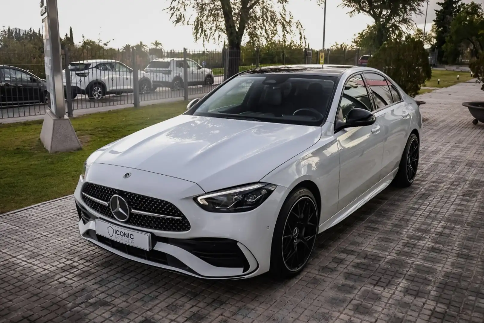 Mercedes-Benz C 300 300e 9G-Tronic Blanco - 2