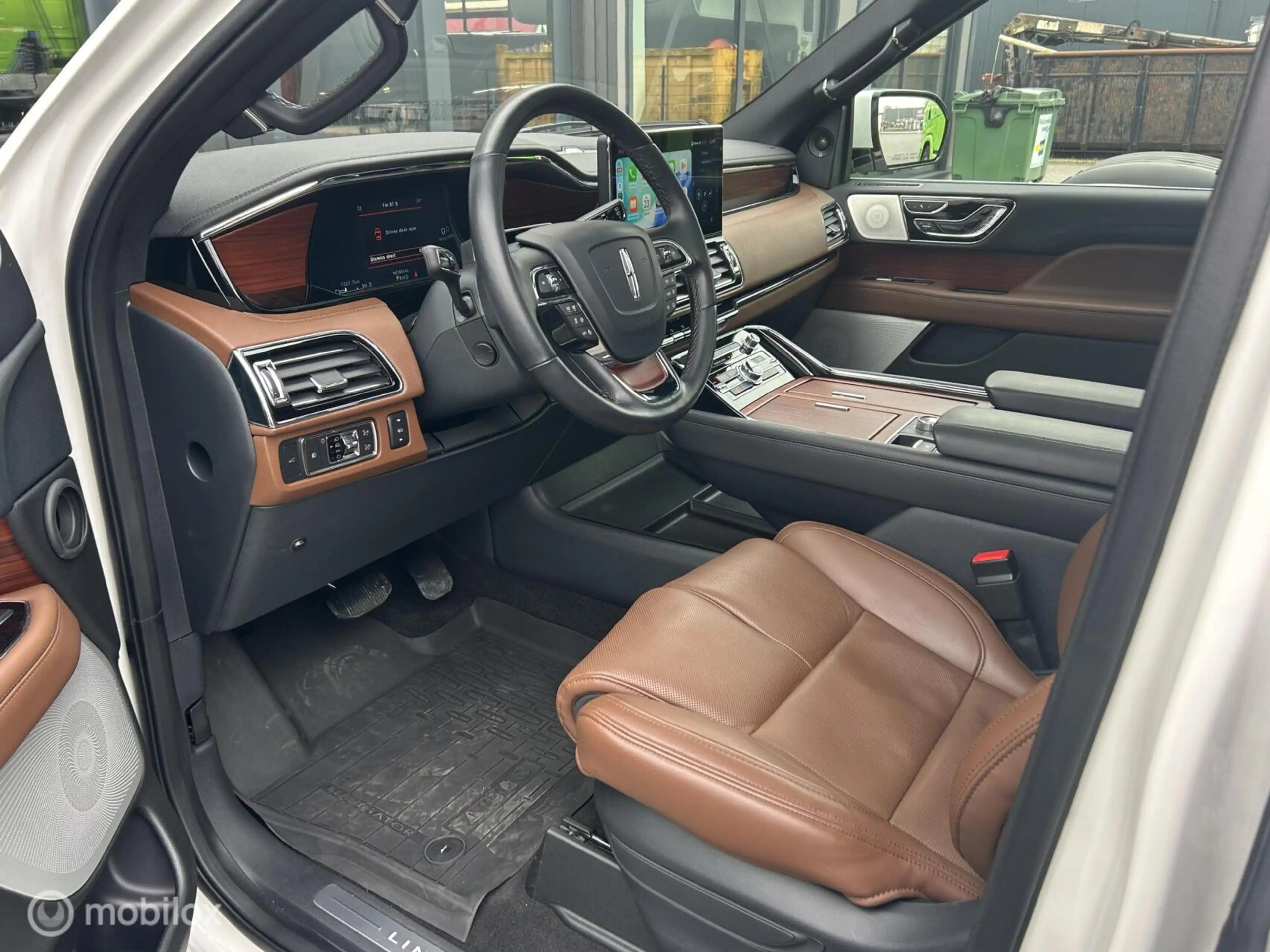 Lincoln Navigator Black Label 7 Pers Grijs kenteken mogelijk — photo 15
